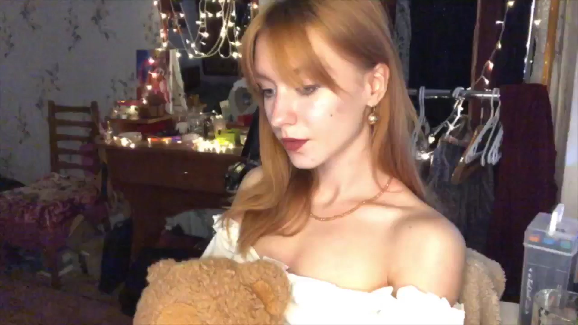 Gallery image thumbnail from Sia_A's myfreecams stream on, 08/12/2024, 12:37 image 14 of 20