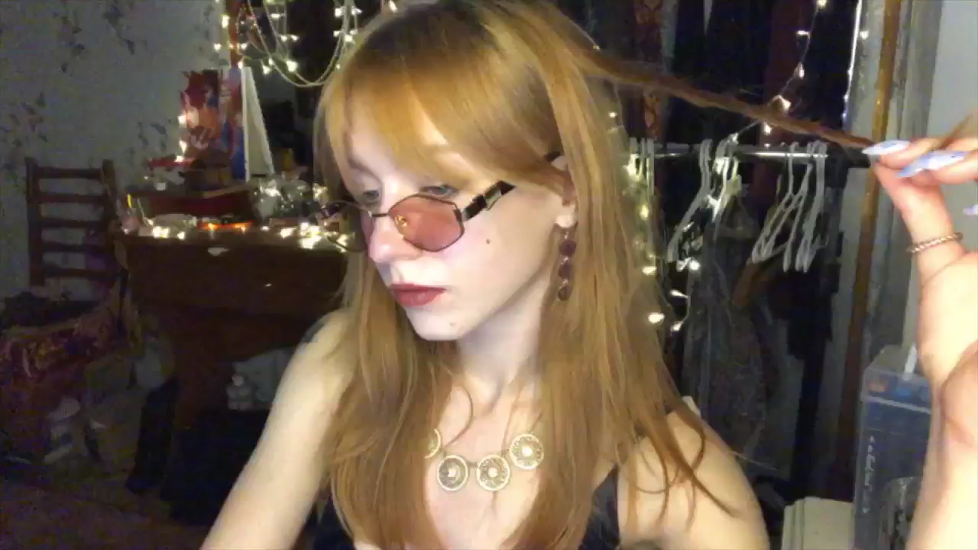 Gallery image thumbnail from Sia_A's myfreecams stream on, 08/17/2024, 23:43 image 6 of 20