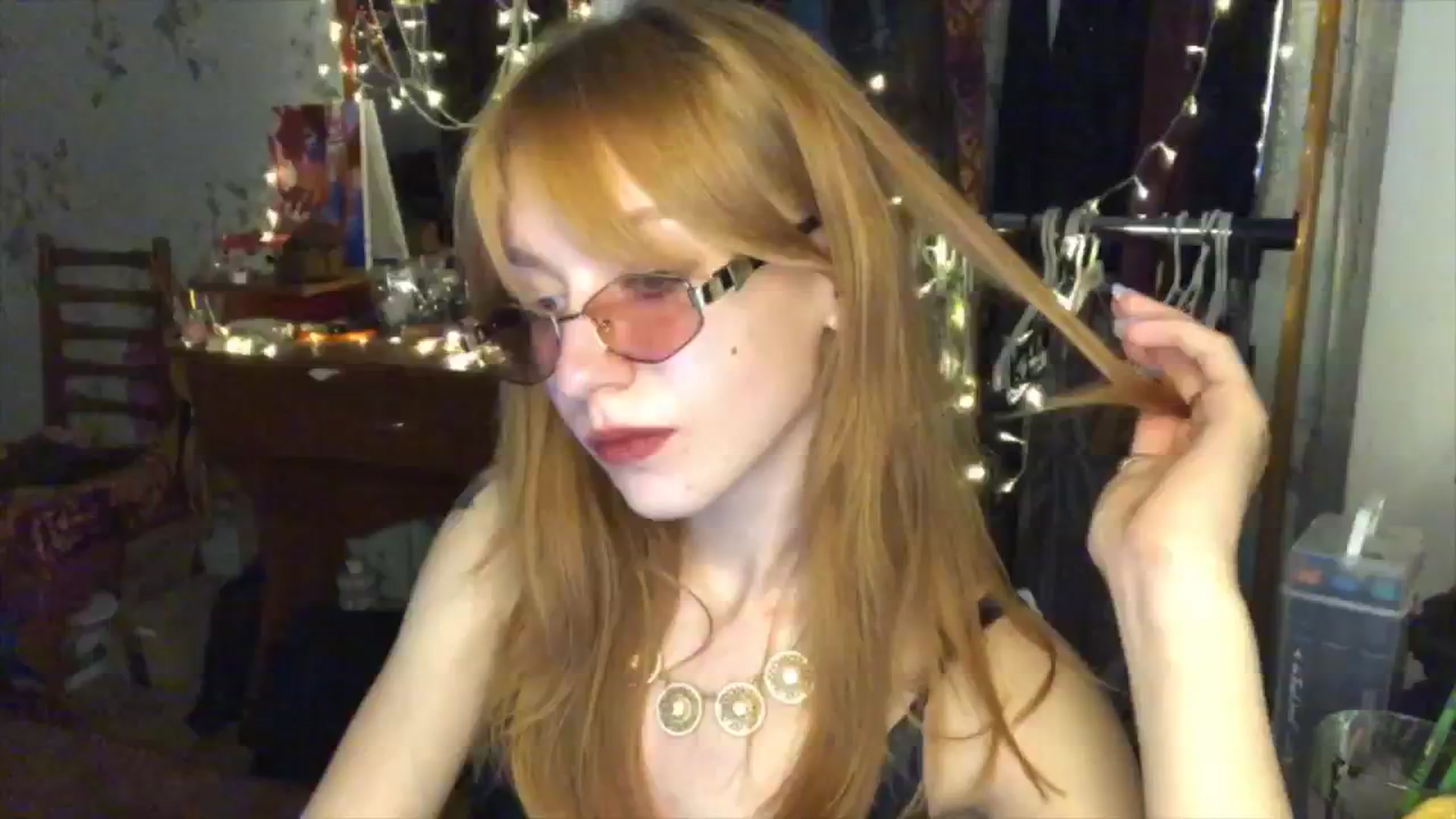 Gallery image thumbnail from Sia_A's myfreecams stream on, 08/17/2024, 23:43 image 7 of 20