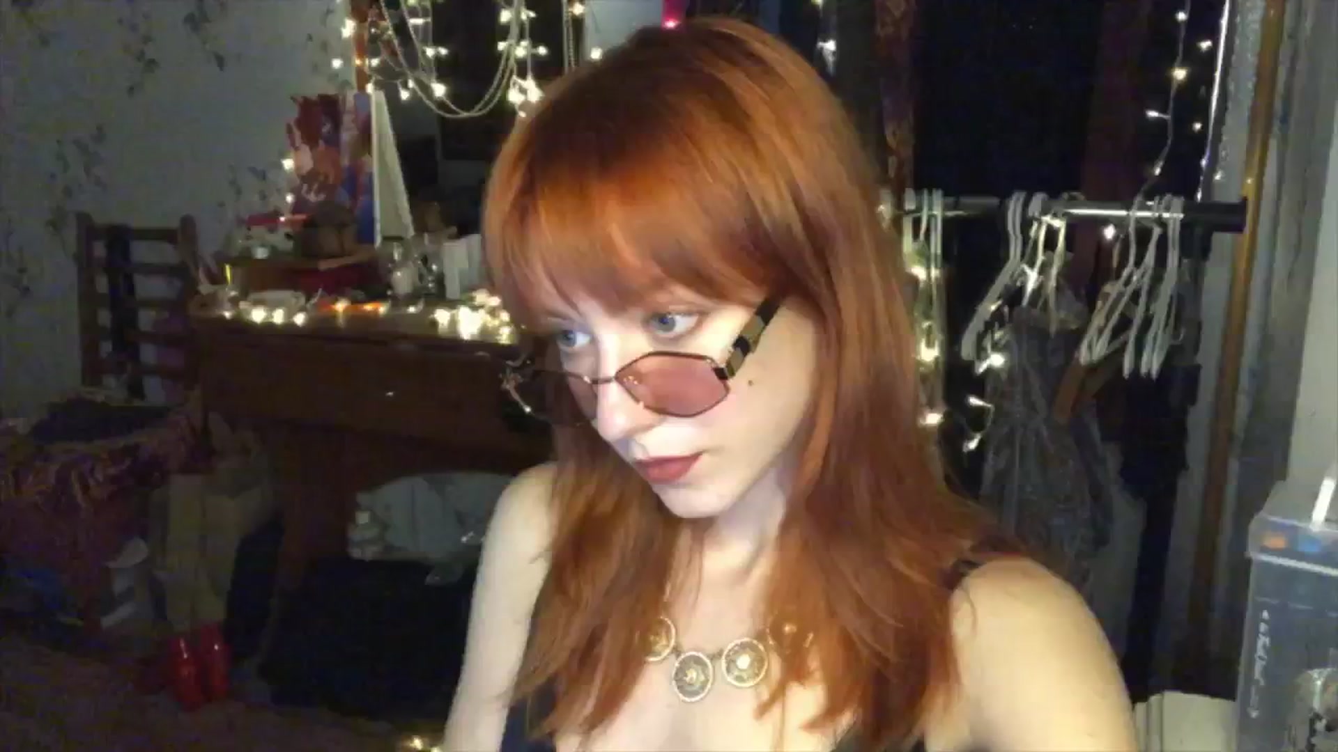 Gallery image thumbnail from Sia_A's myfreecams stream on, 08/18/2024, 20:27 image 11 of 20