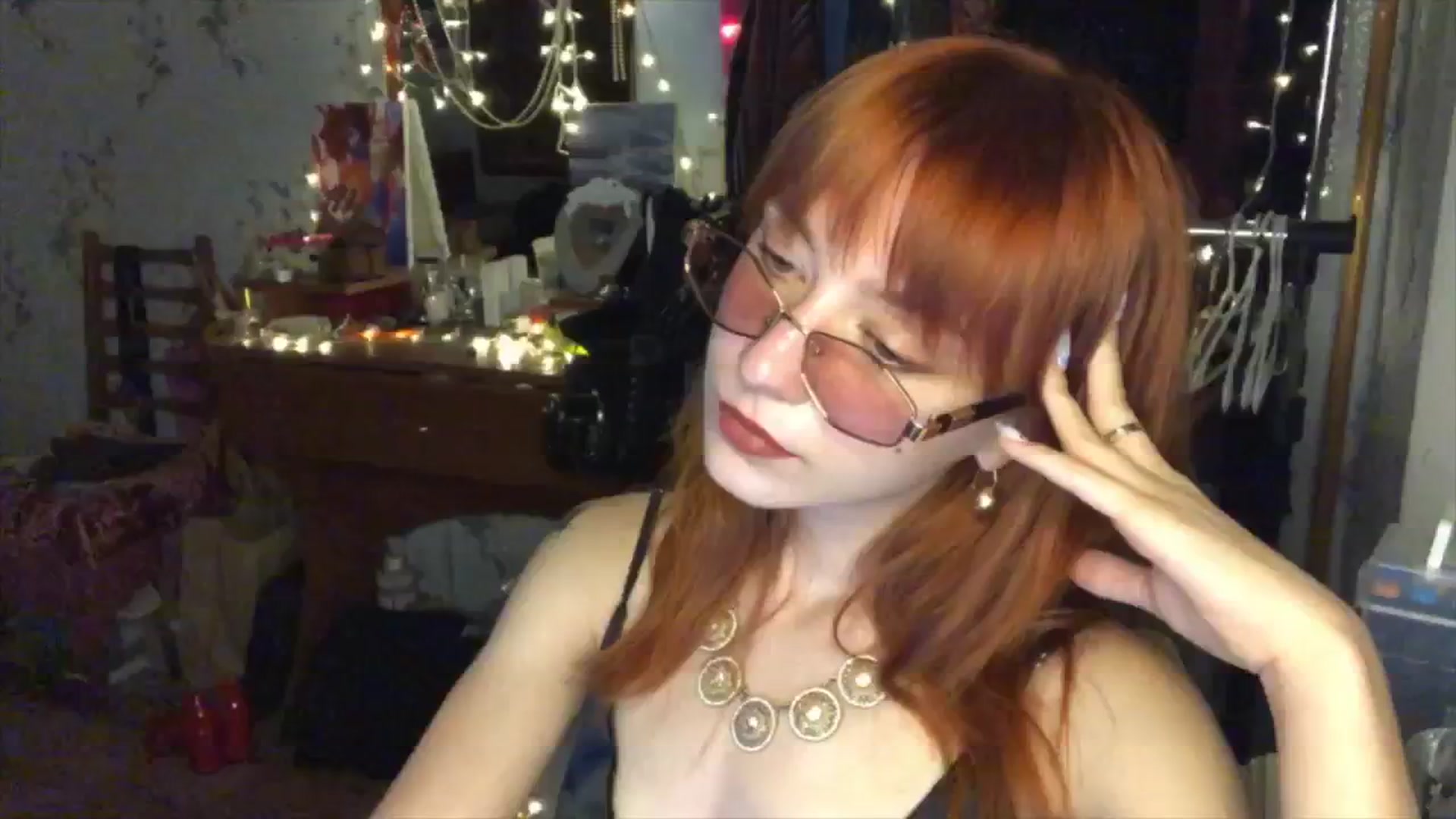 Gallery image thumbnail from Sia_A's myfreecams stream on, 08/18/2024, 20:27 image 16 of 20