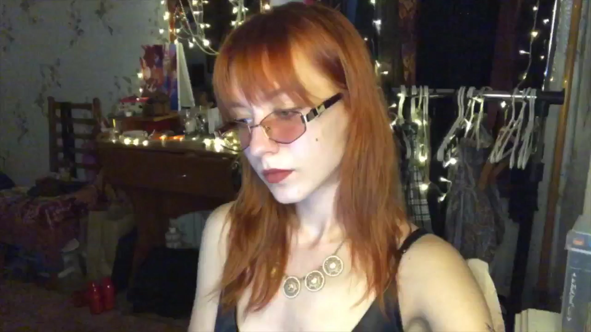 Gallery image thumbnail from Sia_A's myfreecams stream on, 08/18/2024, 20:27 image 1 of 20