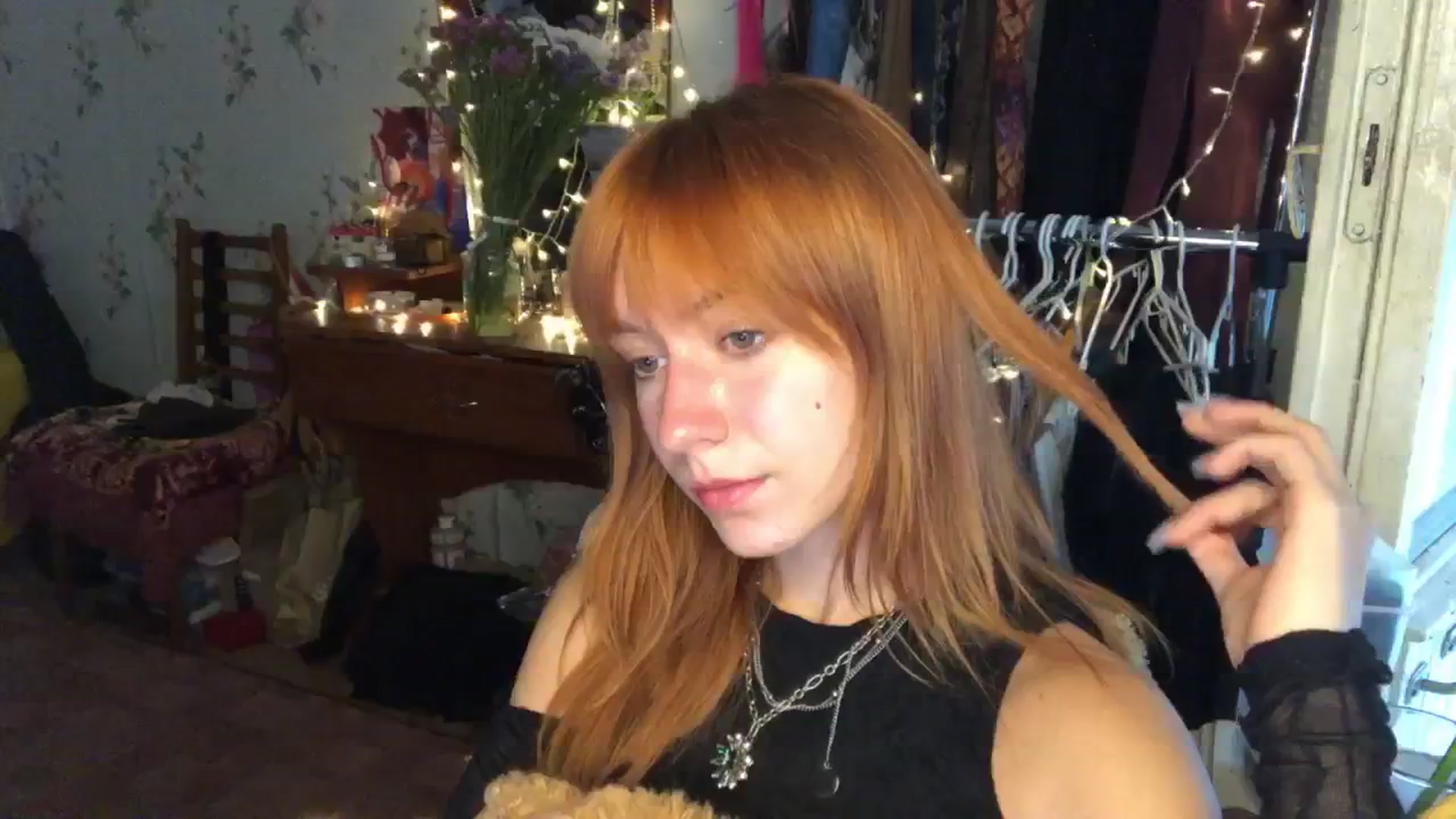 Gallery image thumbnail from Sia_A's myfreecams stream on, 09/02/2024, 11:34 image 7 of 20