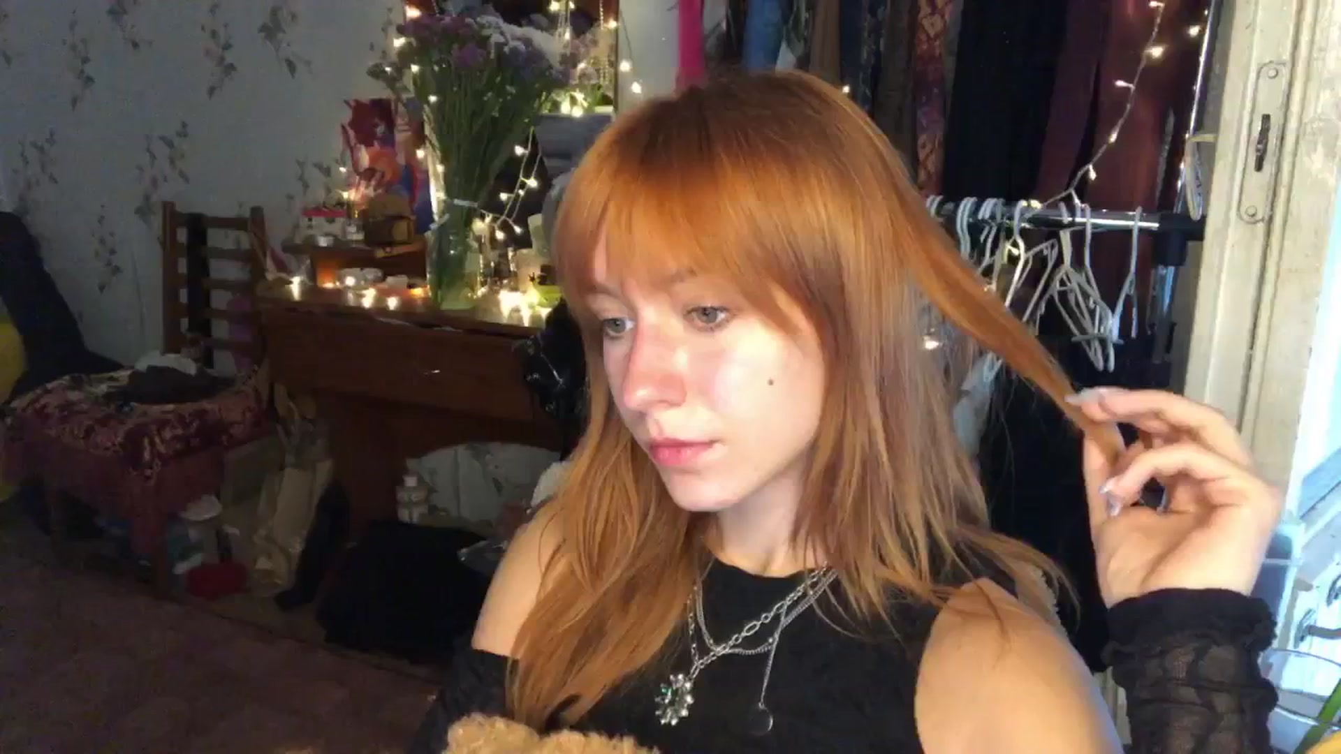 Gallery image thumbnail from Sia_A's myfreecams stream on, 09/02/2024, 11:34 image 10 of 20