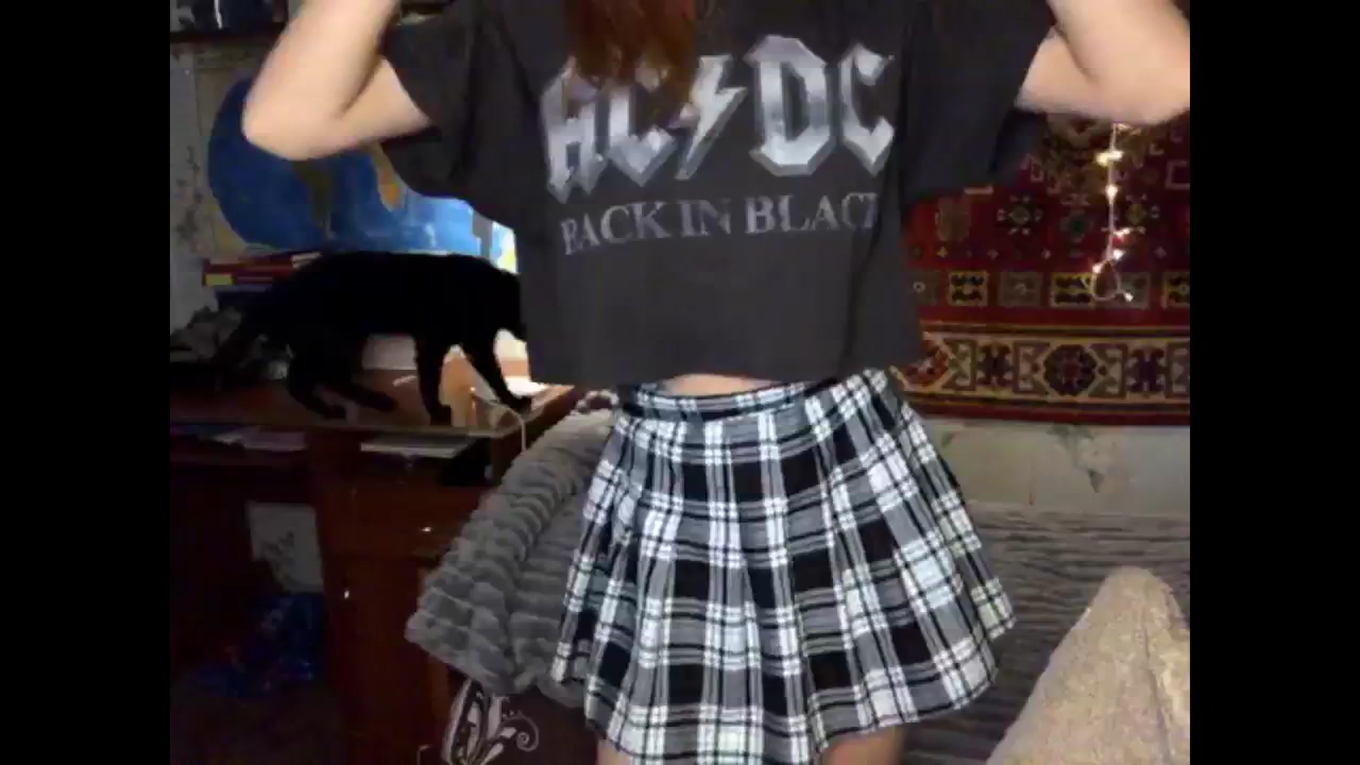 Gallery image thumbnail from Sia_A's myfreecams stream on, 11/20/2024, 12:05 image 7 of 20