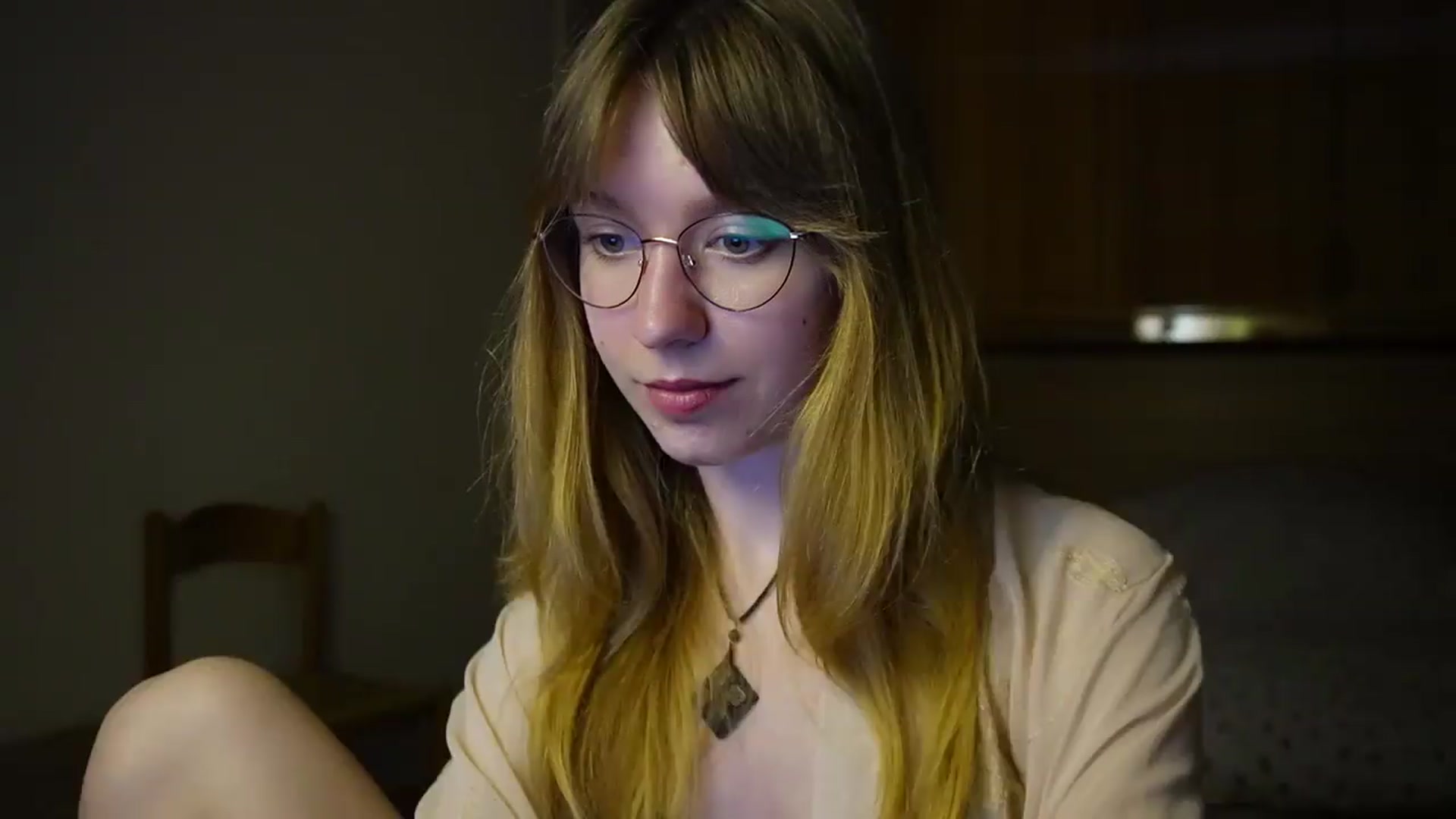 Gallery image thumbnail from Sia_A's myfreecams stream on, 05/11/2026, 22:44 image 13 of 20