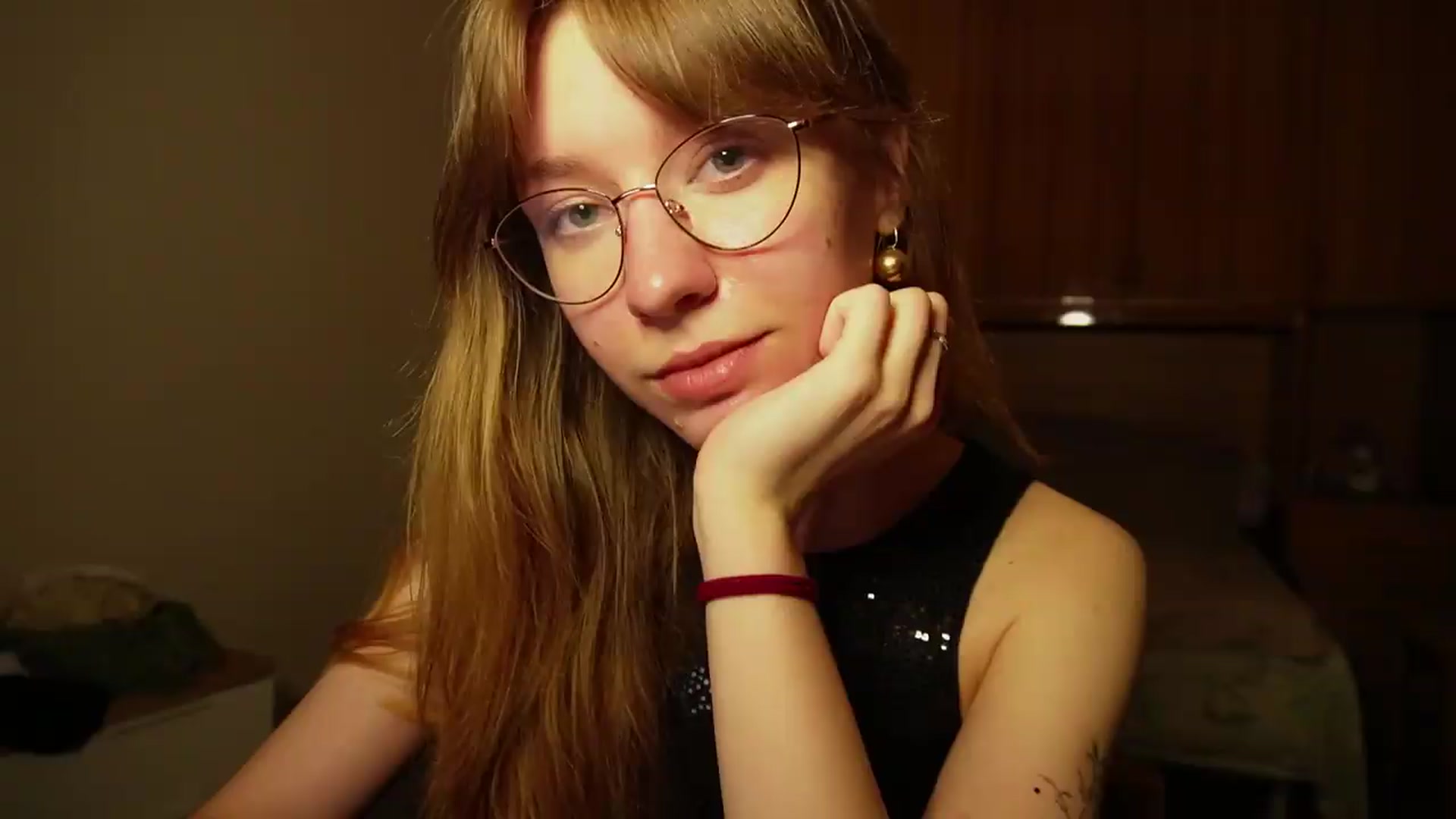 Gallery image thumbnail from Sia_A's myfreecams stream on, 07/03/2026, 24:08 image 2 of 20