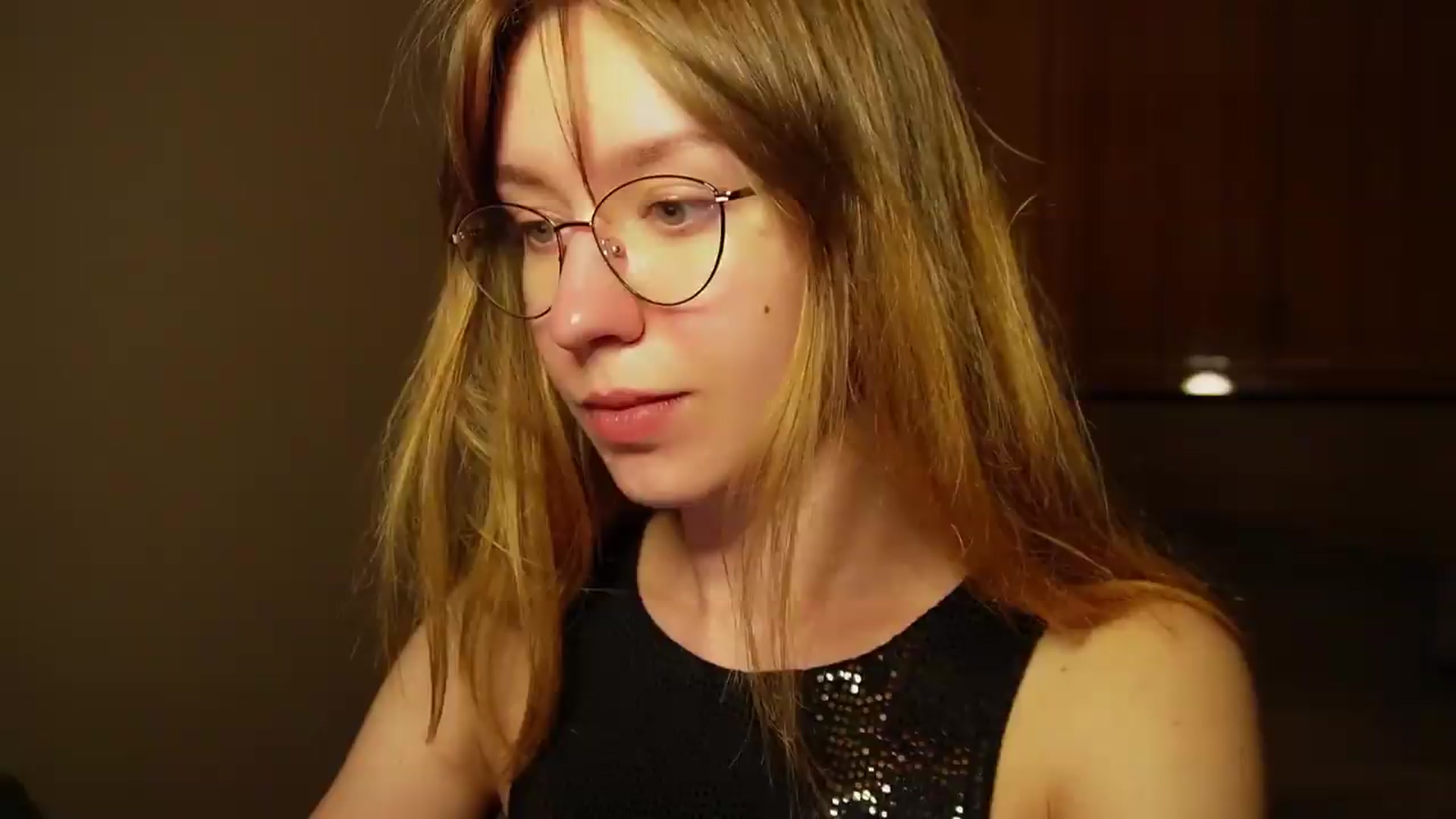 Gallery image thumbnail from Sia_A's myfreecams stream on, 07/03/2026, 24:08 image 9 of 20