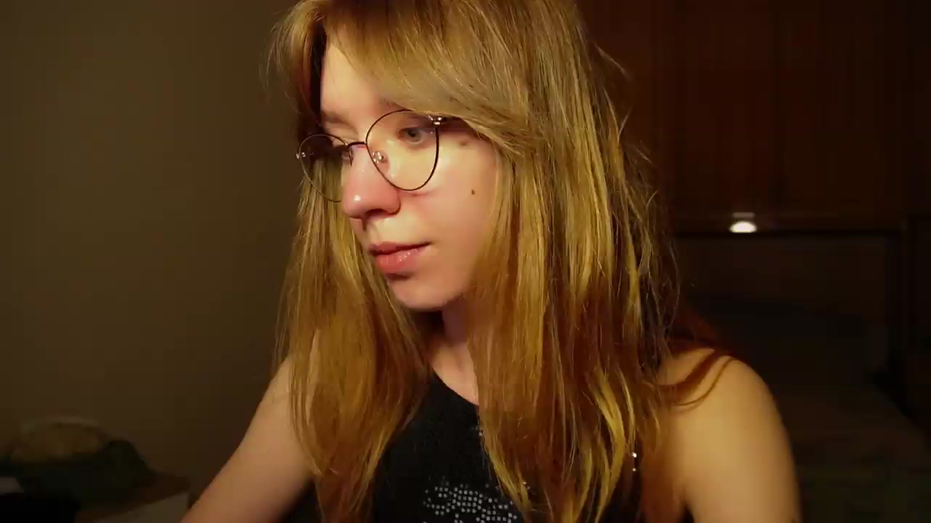 Gallery image thumbnail from Sia_A's myfreecams stream on, 07/03/2026, 24:08 image 20 of 20