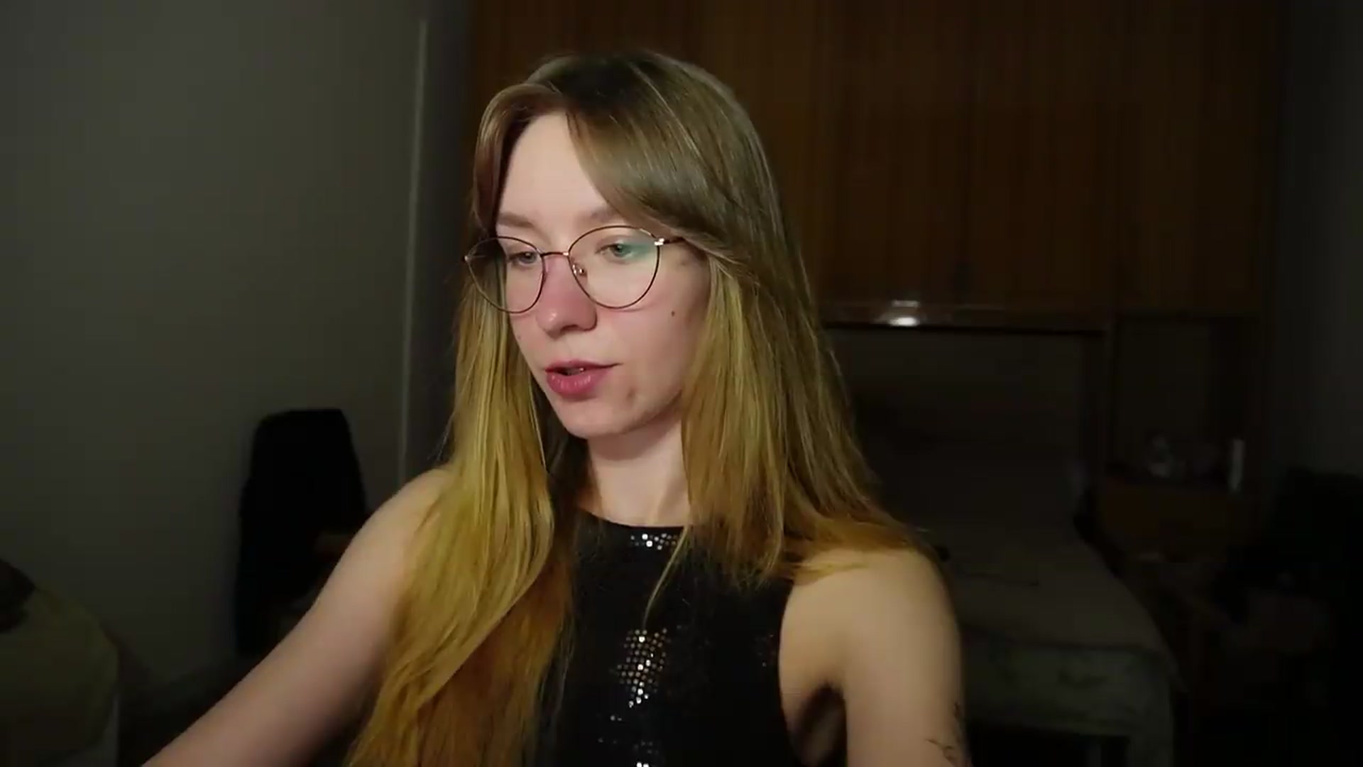 Gallery image thumbnail from Sia_A's myfreecams stream on, 07/07/2026, 22:21 image 20 of 20