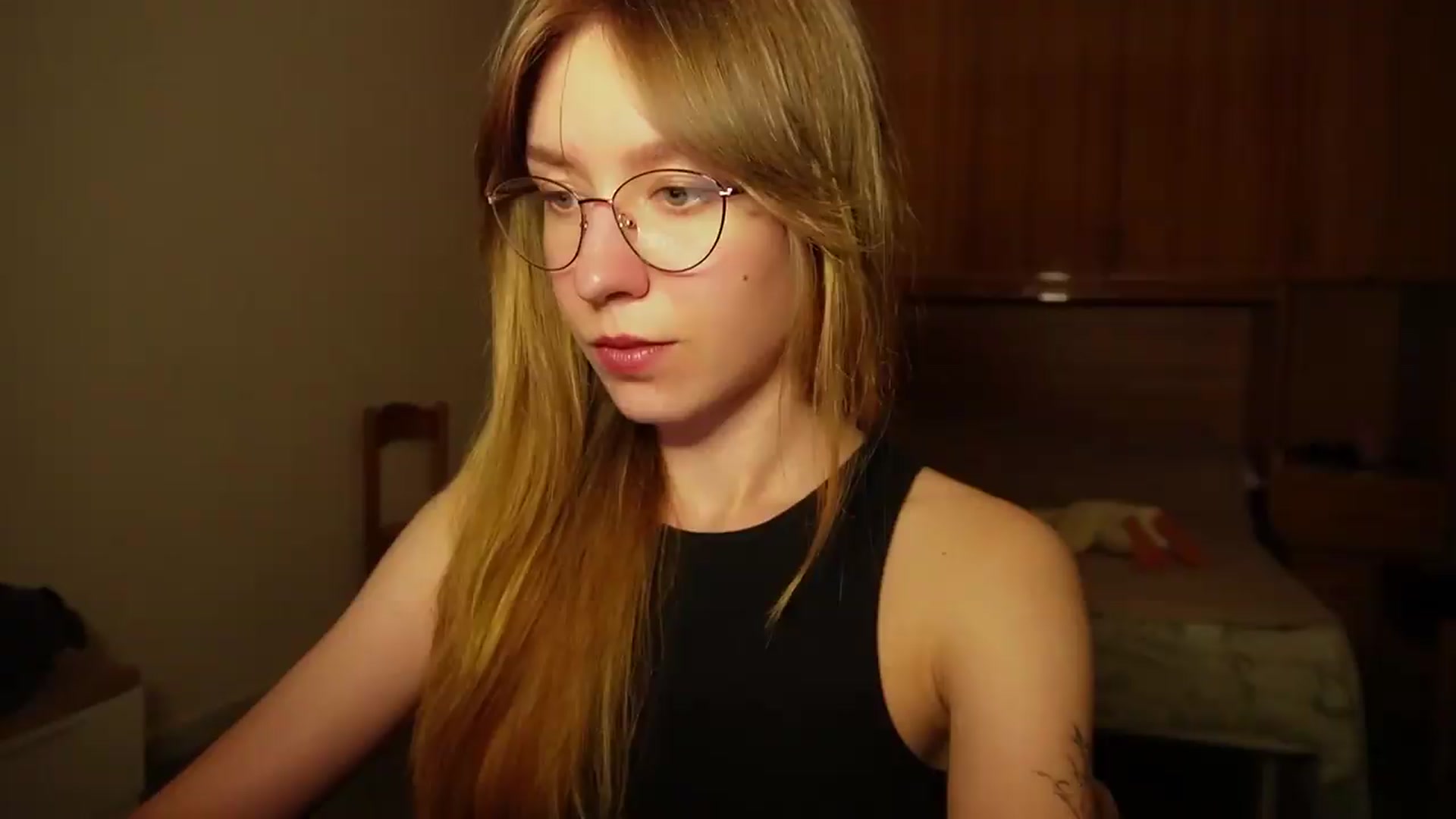 Gallery image thumbnail from Sia_A's myfreecams stream on, 07/12/2026, 23:33 image 2 of 20