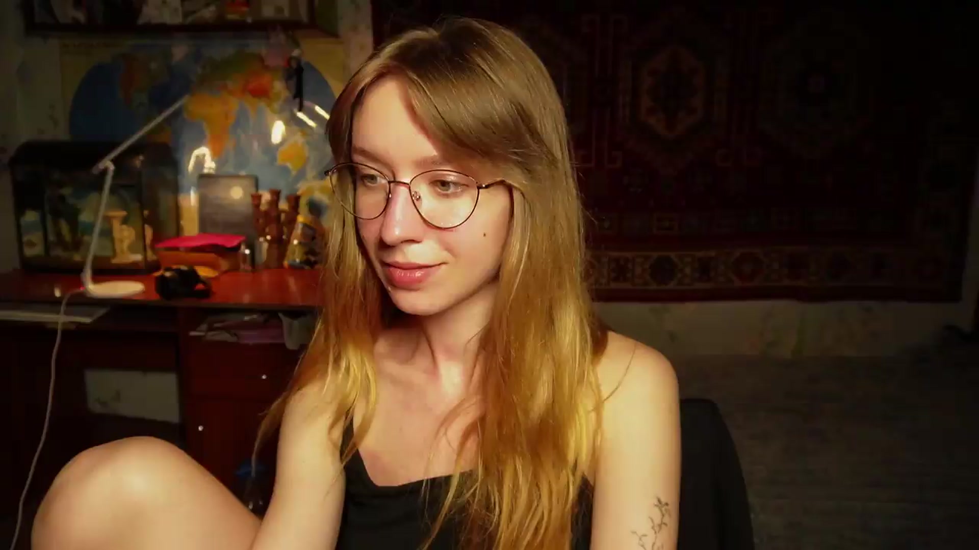 Gallery image thumbnail from Sia_A's myfreecams stream on, 08/05/2026, 24:00 image 6 of 20