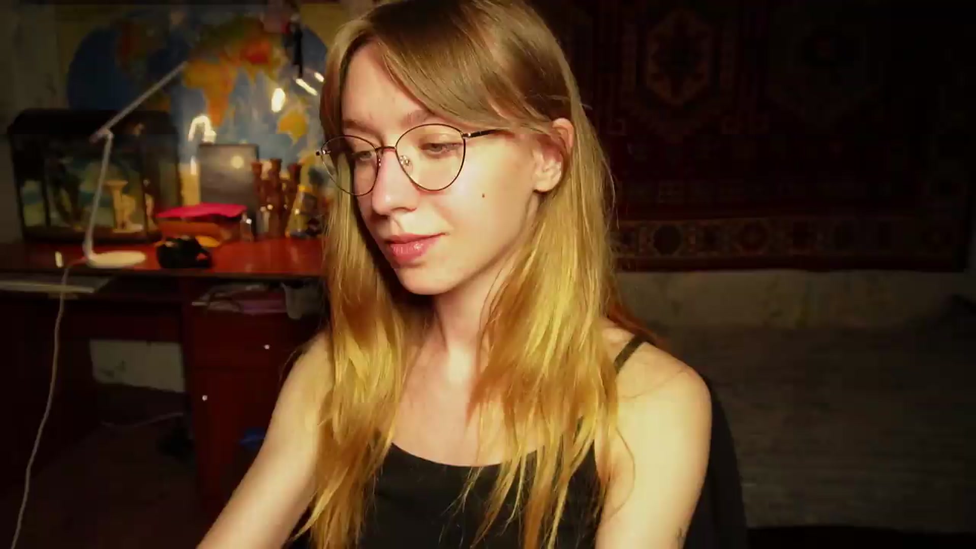 Gallery image thumbnail from Sia_A's myfreecams stream on, 08/05/2026, 24:00 image 13 of 20