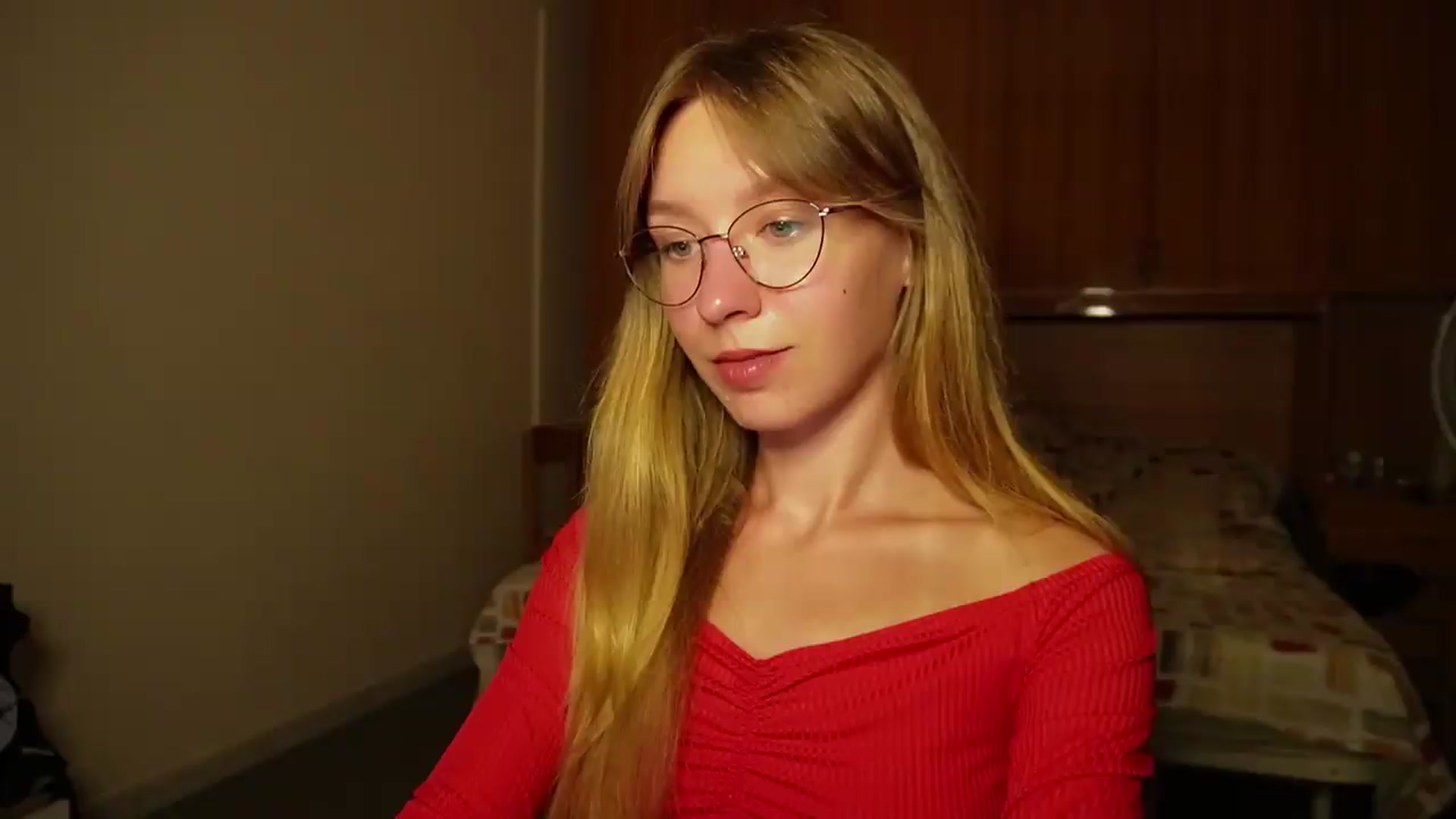 Gallery image thumbnail from Sia_A's myfreecams stream on, 08/25/2026, 23:50 image 4 of 20