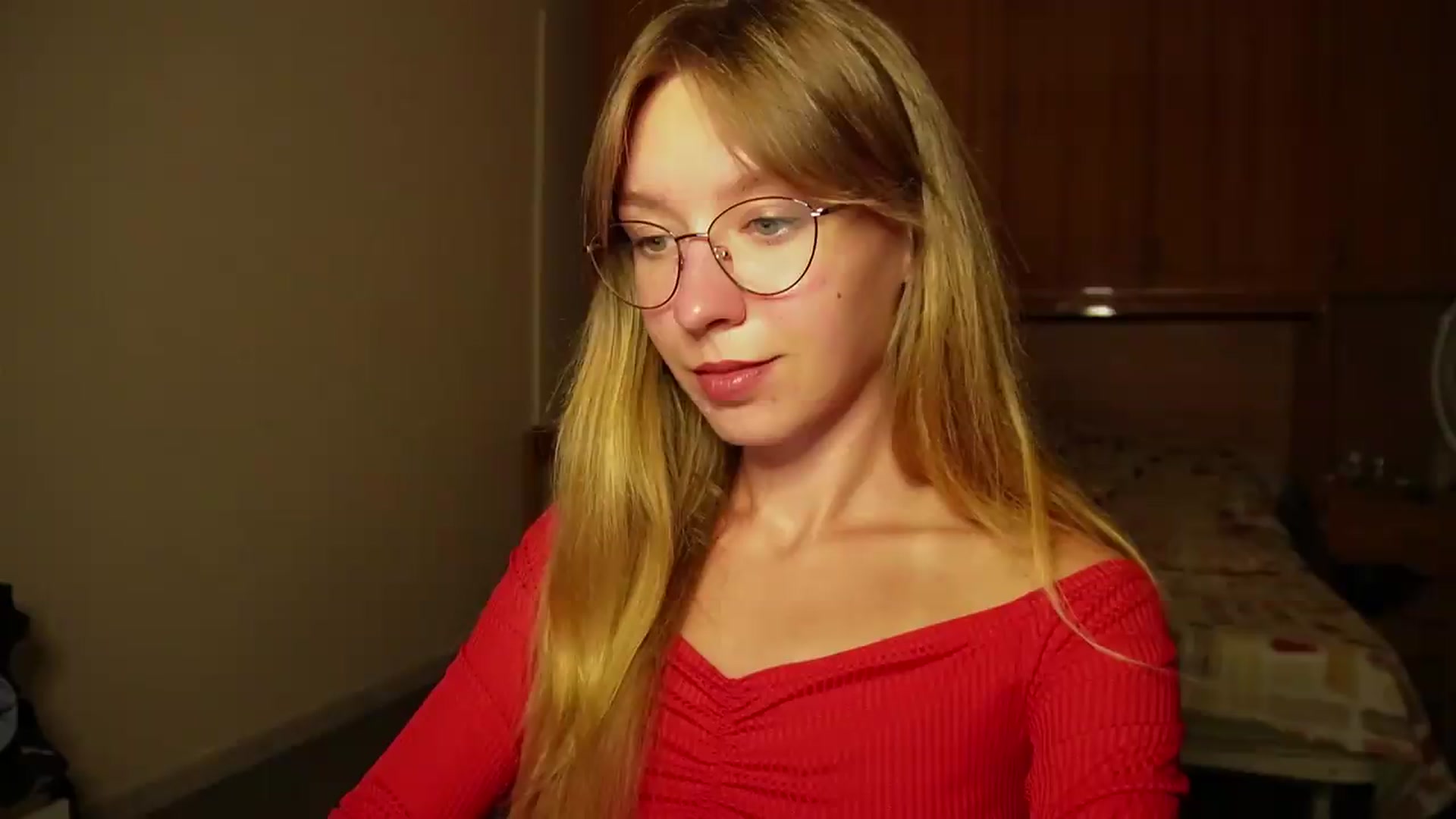 Gallery image thumbnail from Sia_A's myfreecams stream on, 08/25/2026, 23:50 image 6 of 20