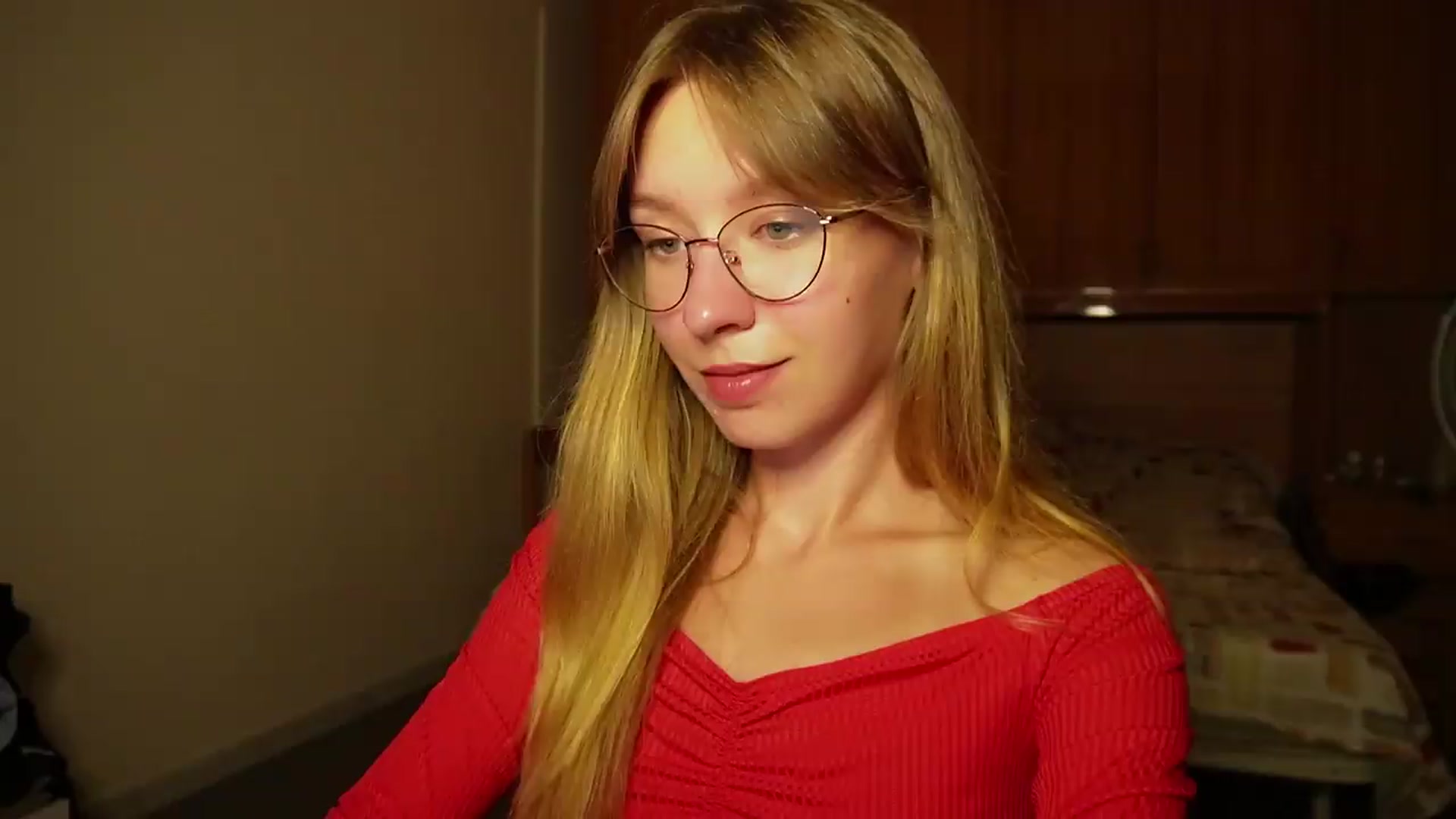 Gallery image thumbnail from Sia_A's myfreecams stream on, 08/25/2026, 23:50 image 7 of 20