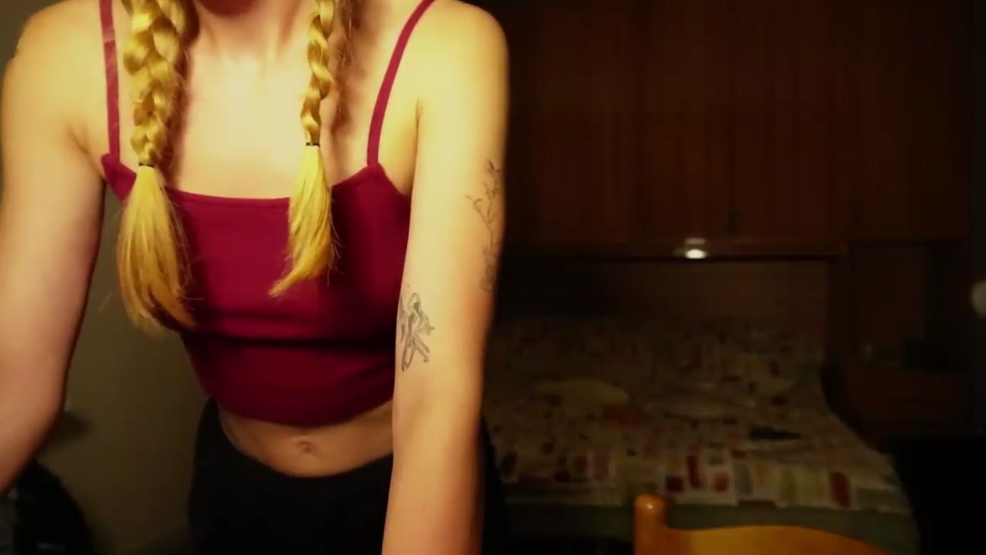 Gallery image thumbnail from Sia_A's myfreecams stream on, 08/27/2026, 24:45 image 18 of 20