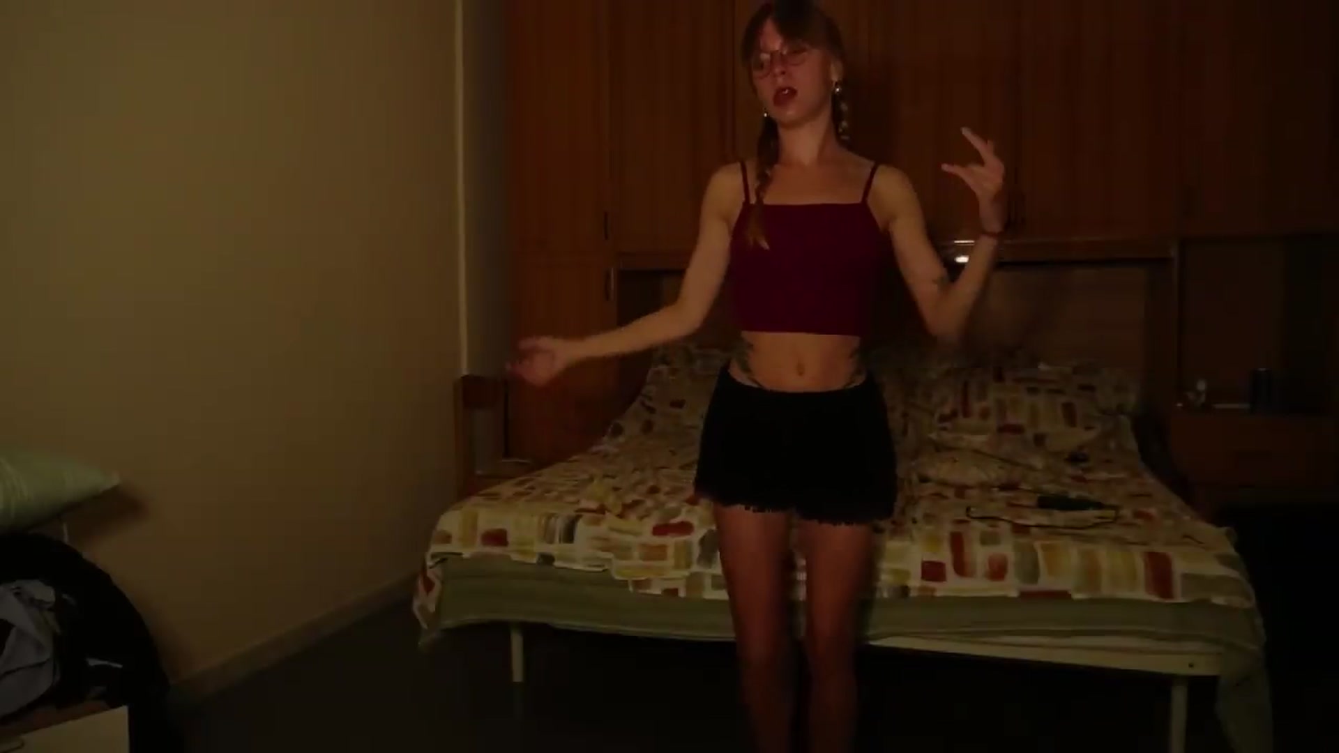 Gallery image thumbnail from Sia_A's myfreecams stream on, 08/27/2026, 24:45 image 19 of 20