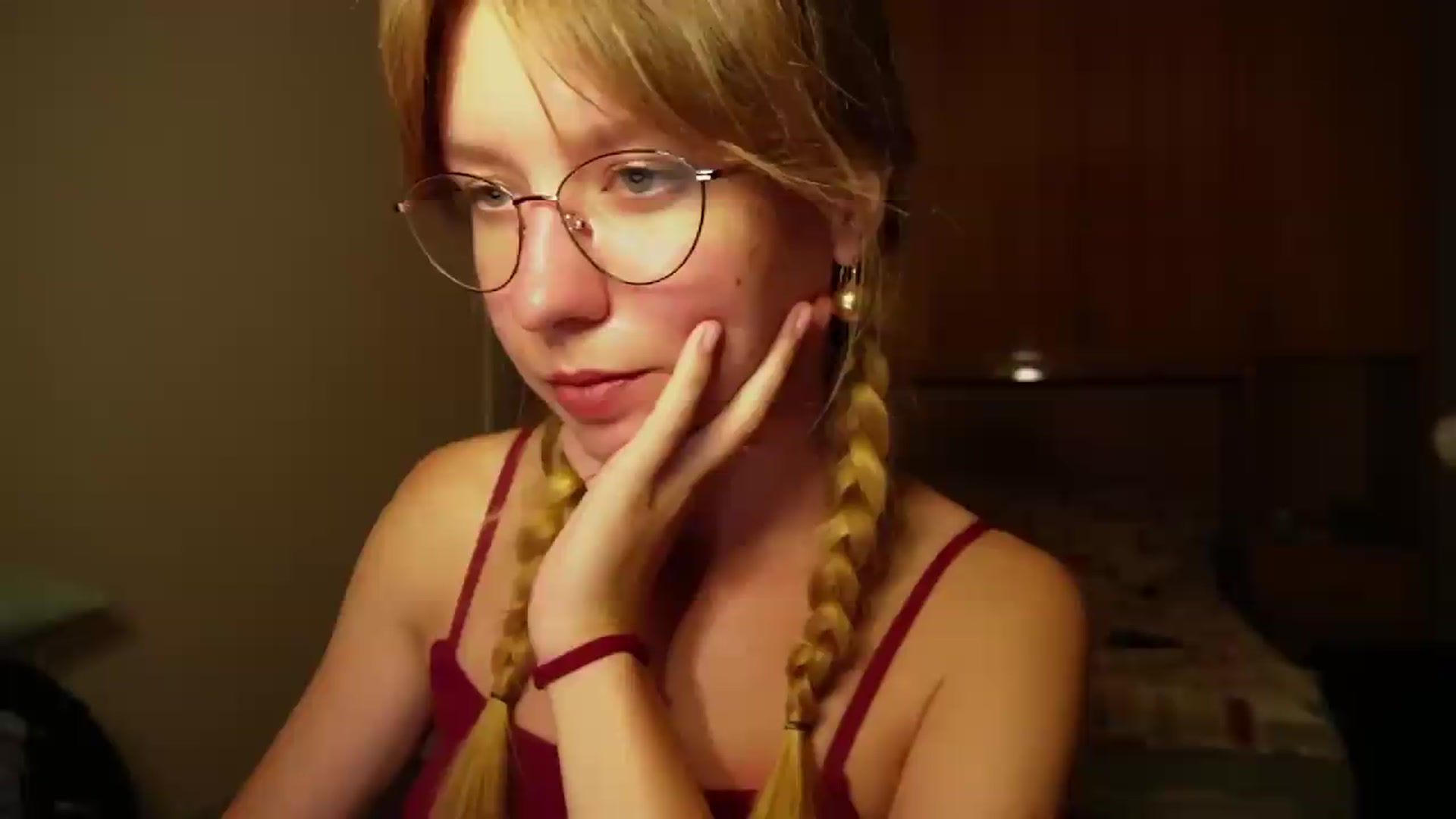 Gallery image thumbnail from Sia_A's myfreecams stream on, 08/27/2026, 24:45 image 13 of 20