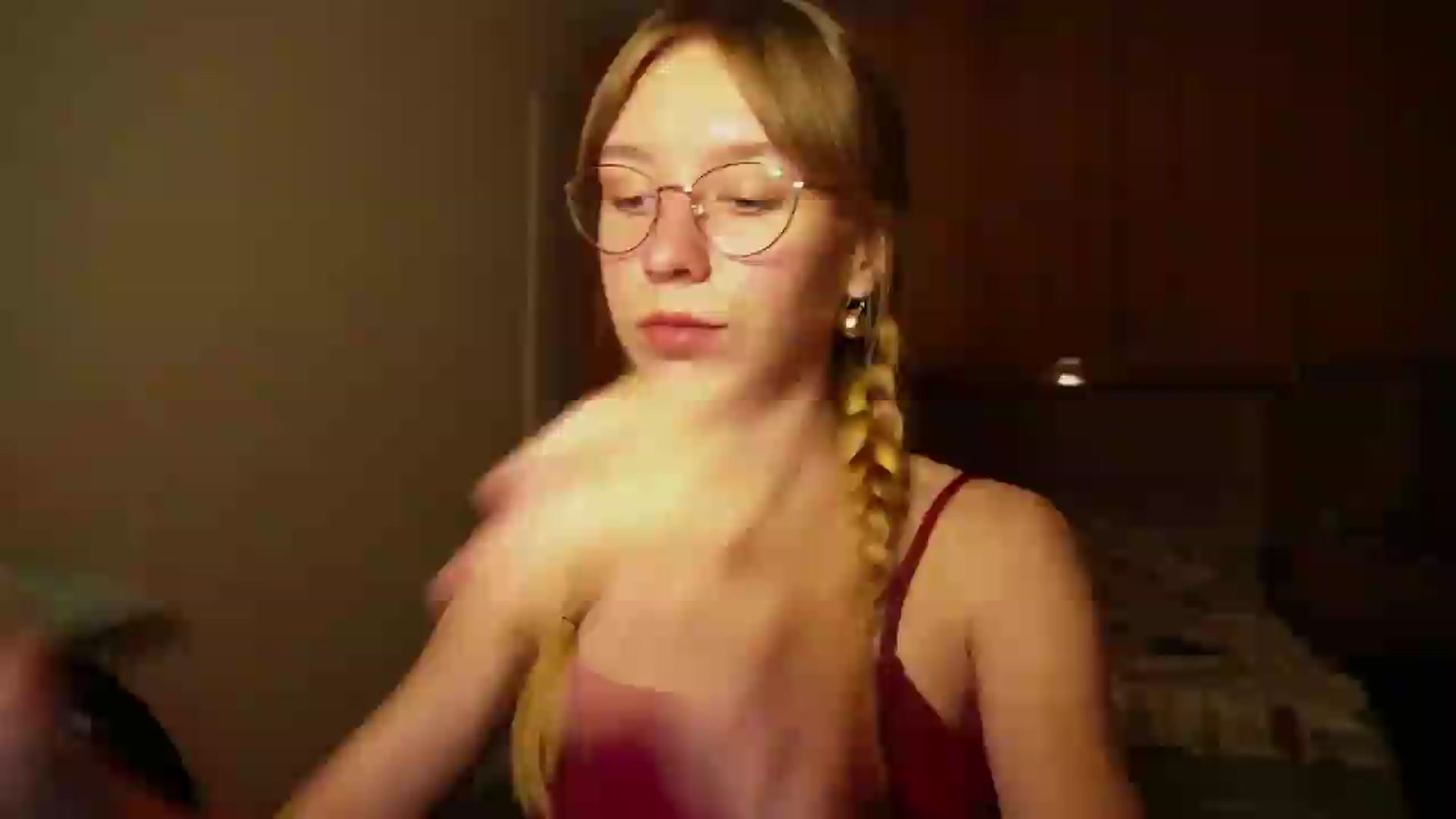 Gallery image thumbnail from Sia_A's myfreecams stream on, 08/27/2026, 24:45 image 9 of 20
