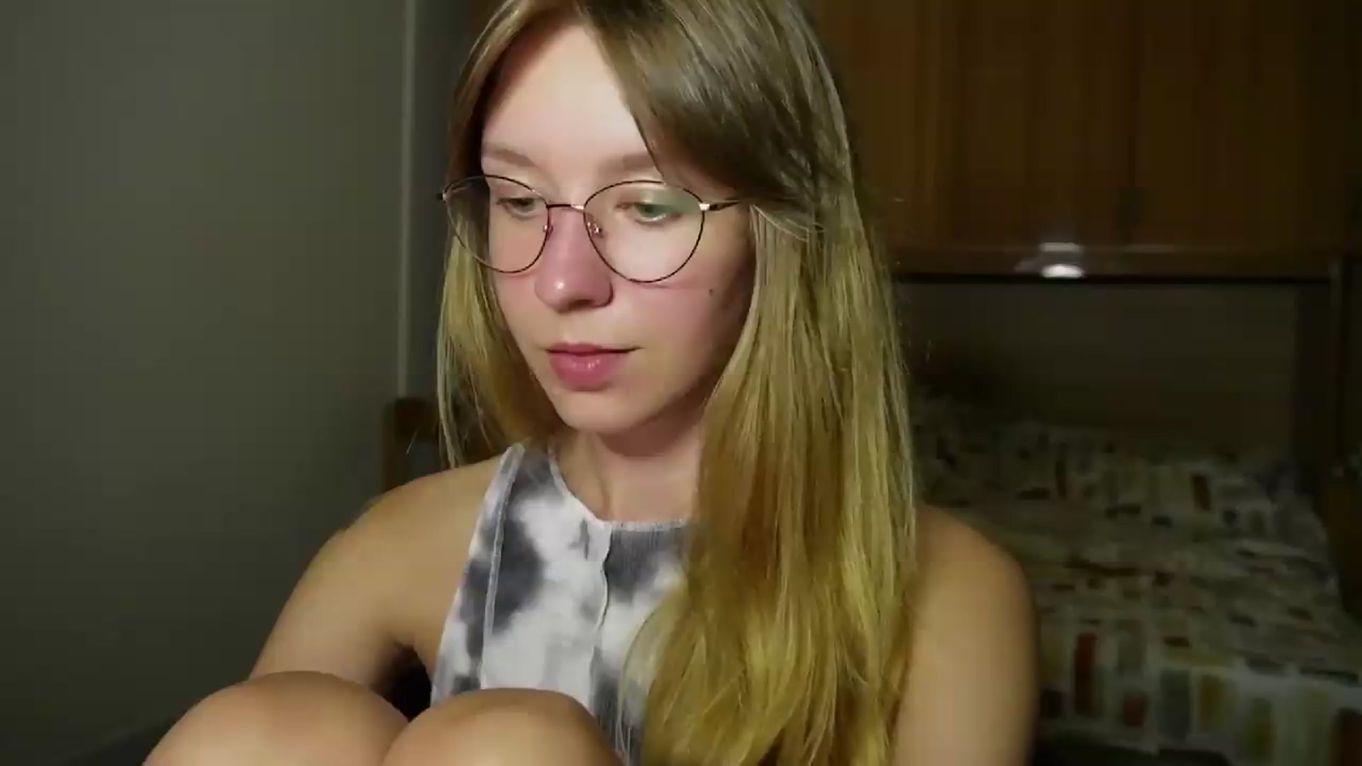 Gallery image thumbnail from Sia_A's myfreecams stream on, 08/27/2026, 23:37 image 2 of 20