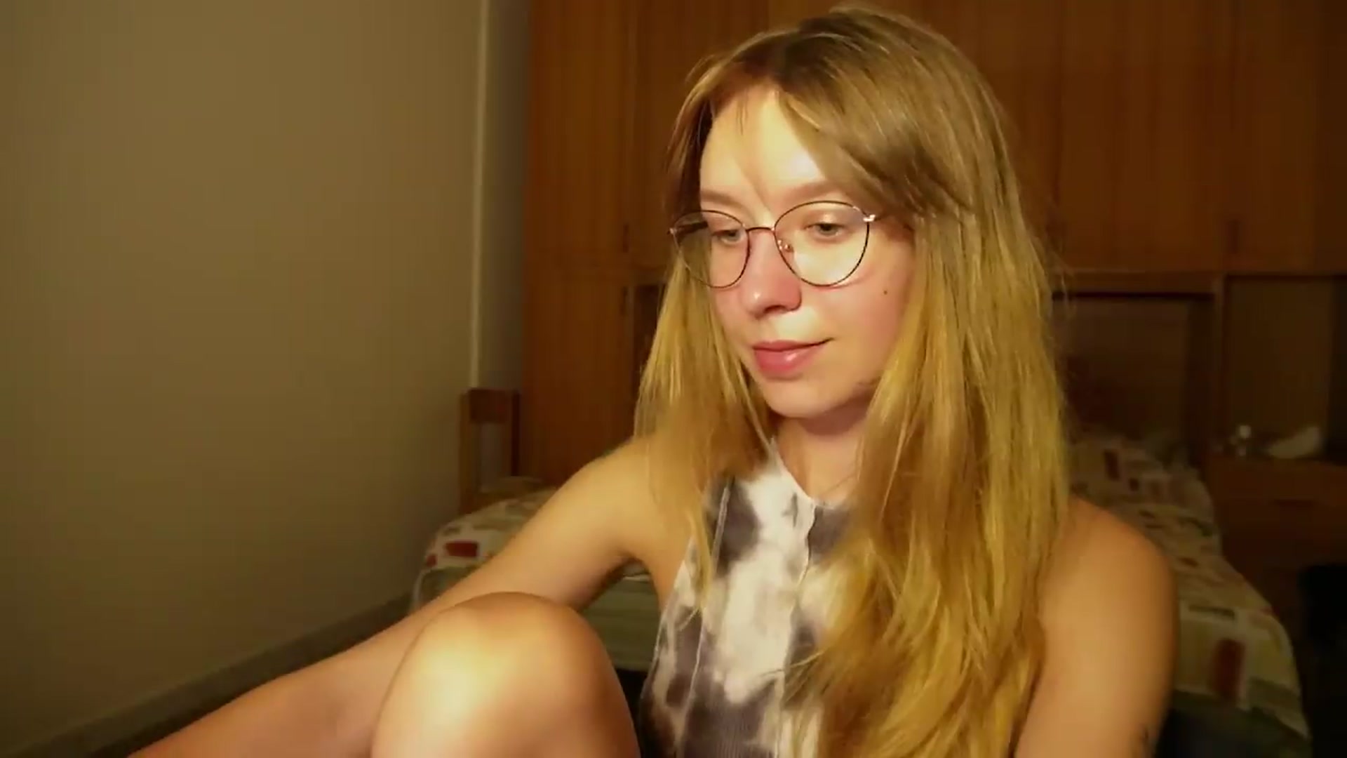 Gallery image thumbnail from Sia_A's myfreecams stream on, 08/27/2026, 23:37 image 16 of 20