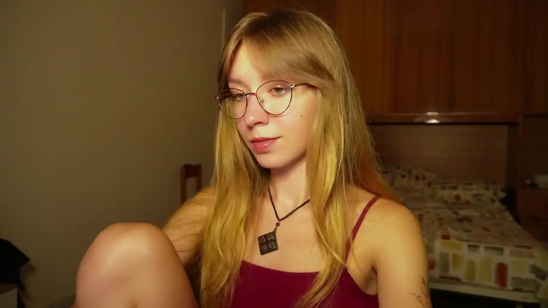 Gallery image thumbnail from Sia_A's myfreecams stream on, 08/31/2026, 23:20 image 5 of 20