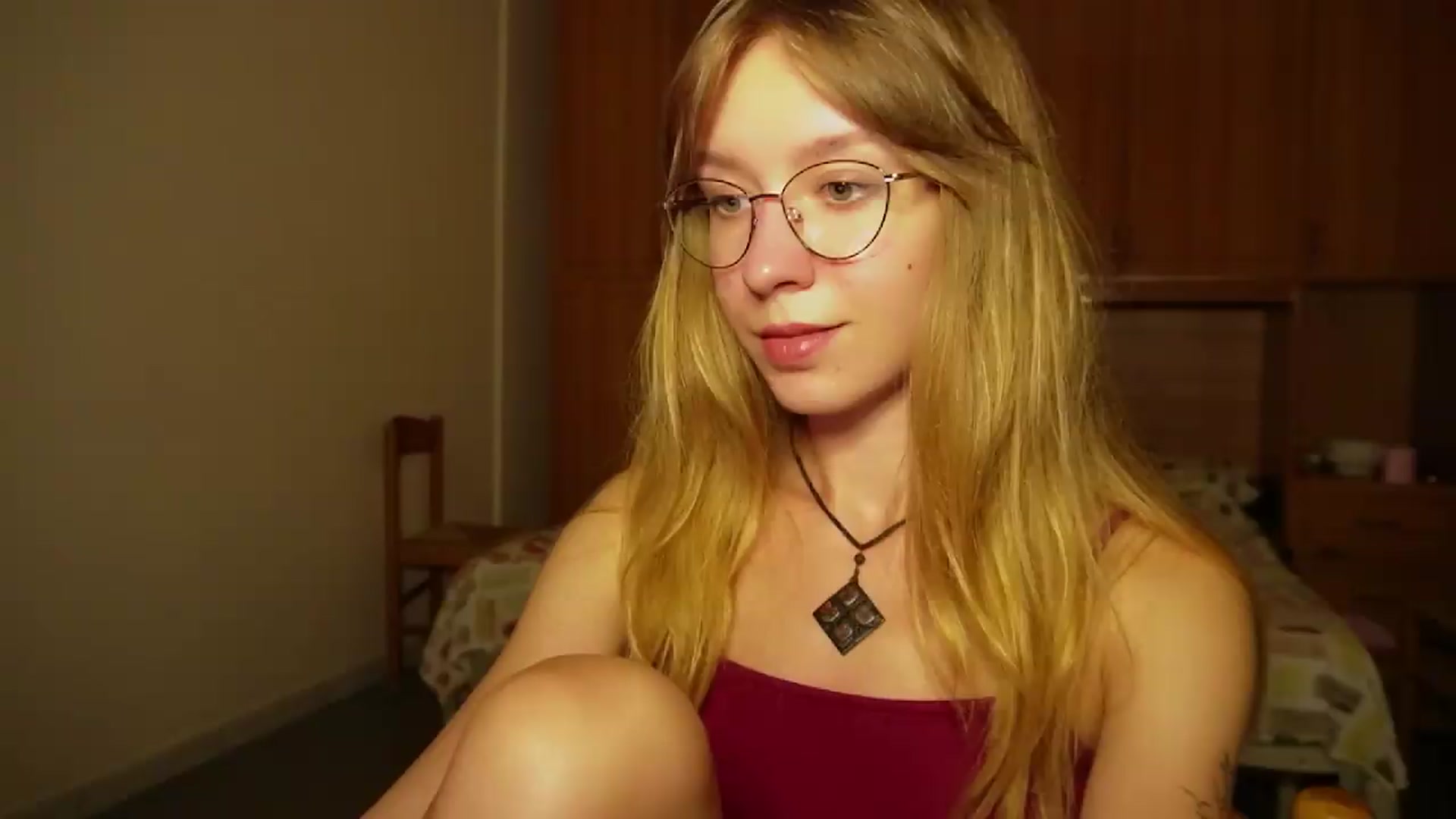 Gallery image thumbnail from Sia_A's myfreecams stream on, 08/31/2026, 23:20 image 18 of 20
