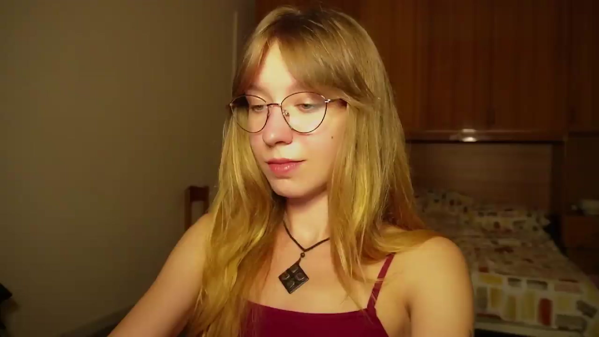 Gallery image thumbnail from Sia_A's myfreecams stream on, 08/31/2026, 23:20 image 16 of 20