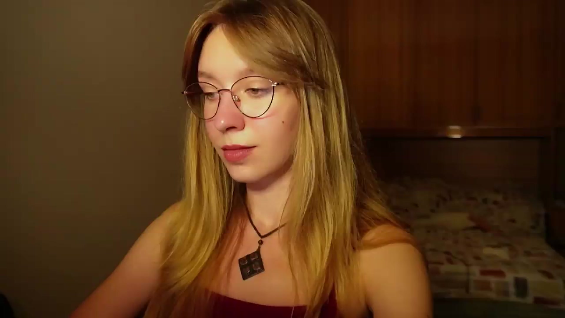 Gallery image thumbnail from Sia_A's myfreecams stream on, 09/06/2026, 24:19 image 2 of 20