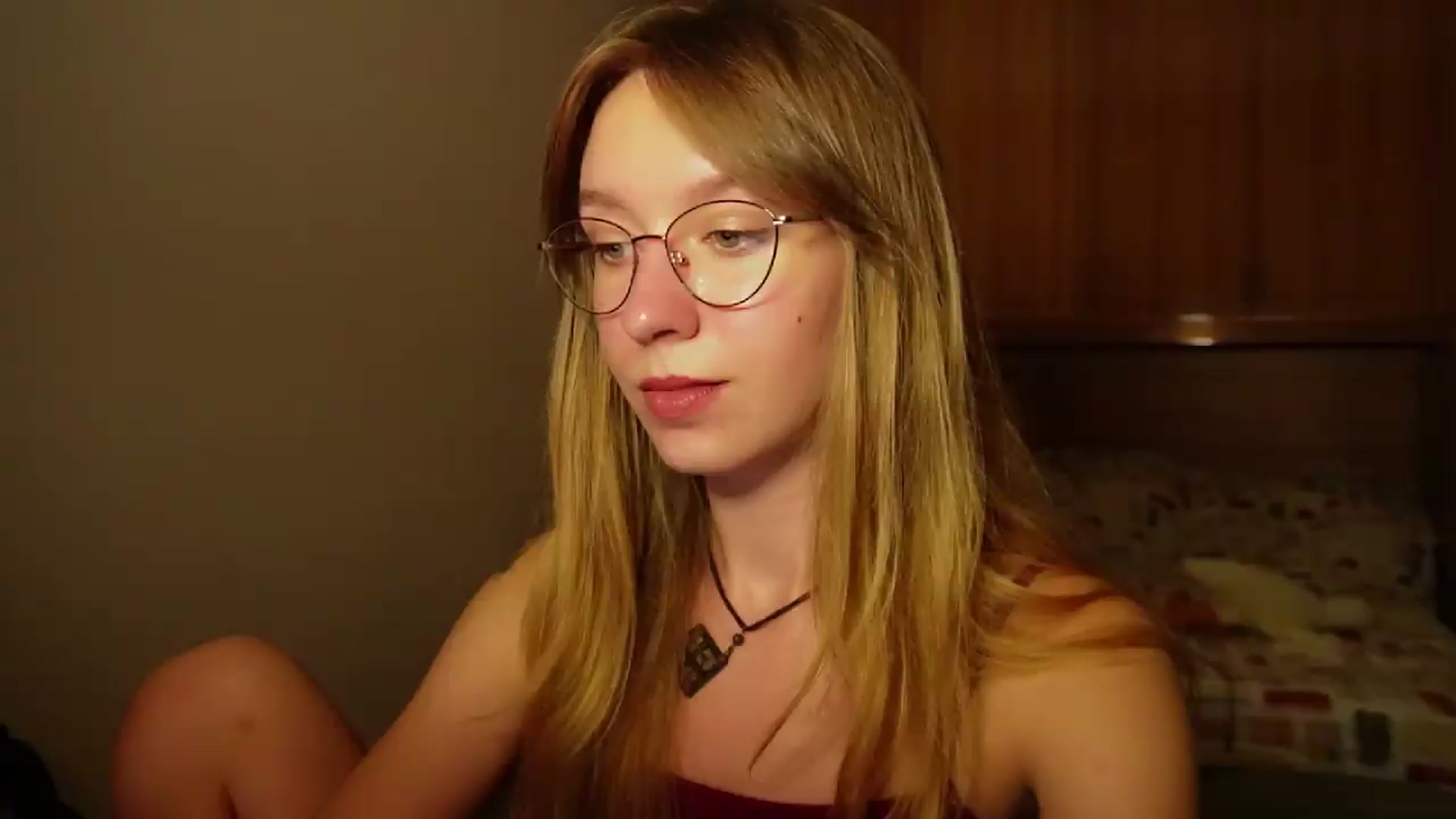 Gallery image thumbnail from Sia_A's myfreecams stream on, 09/06/2026, 24:19 image 14 of 20