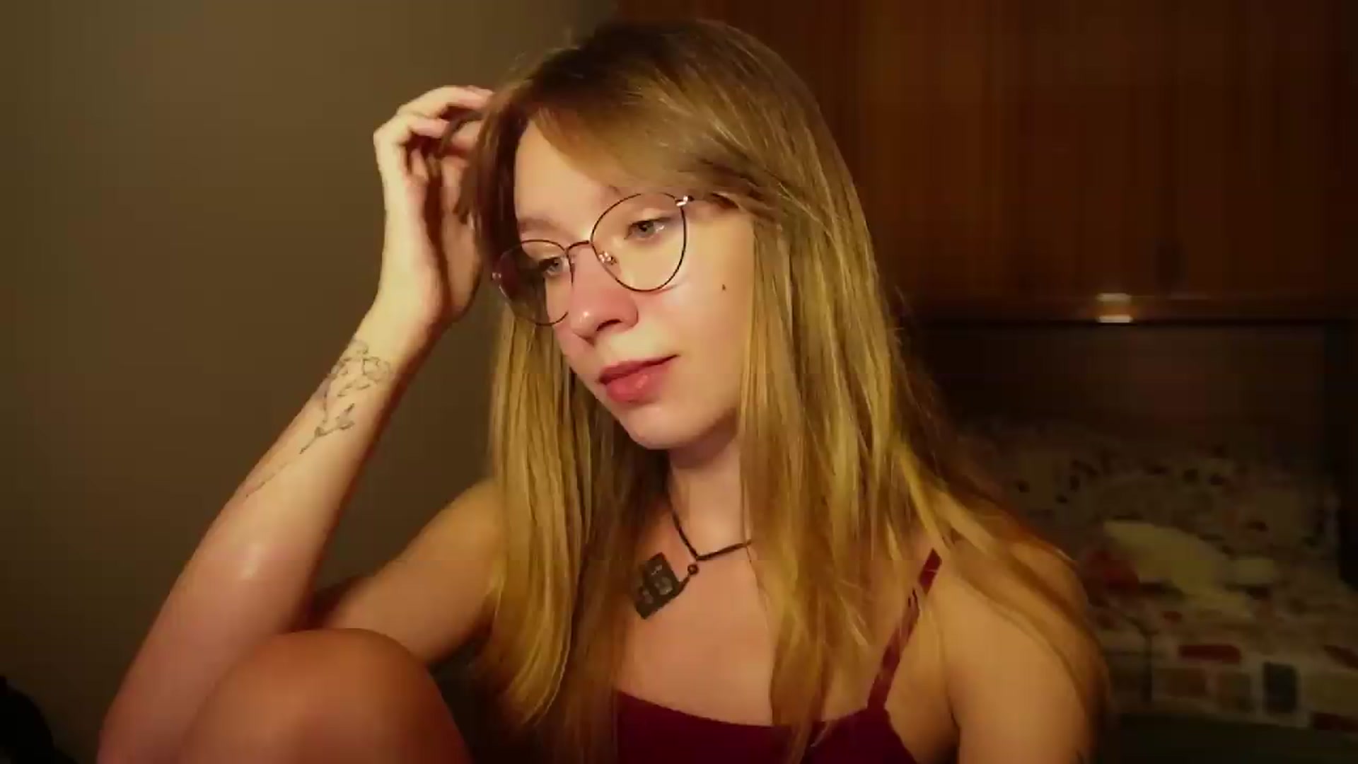 Gallery image thumbnail from Sia_A's myfreecams stream on, 09/06/2026, 24:19 image 12 of 20