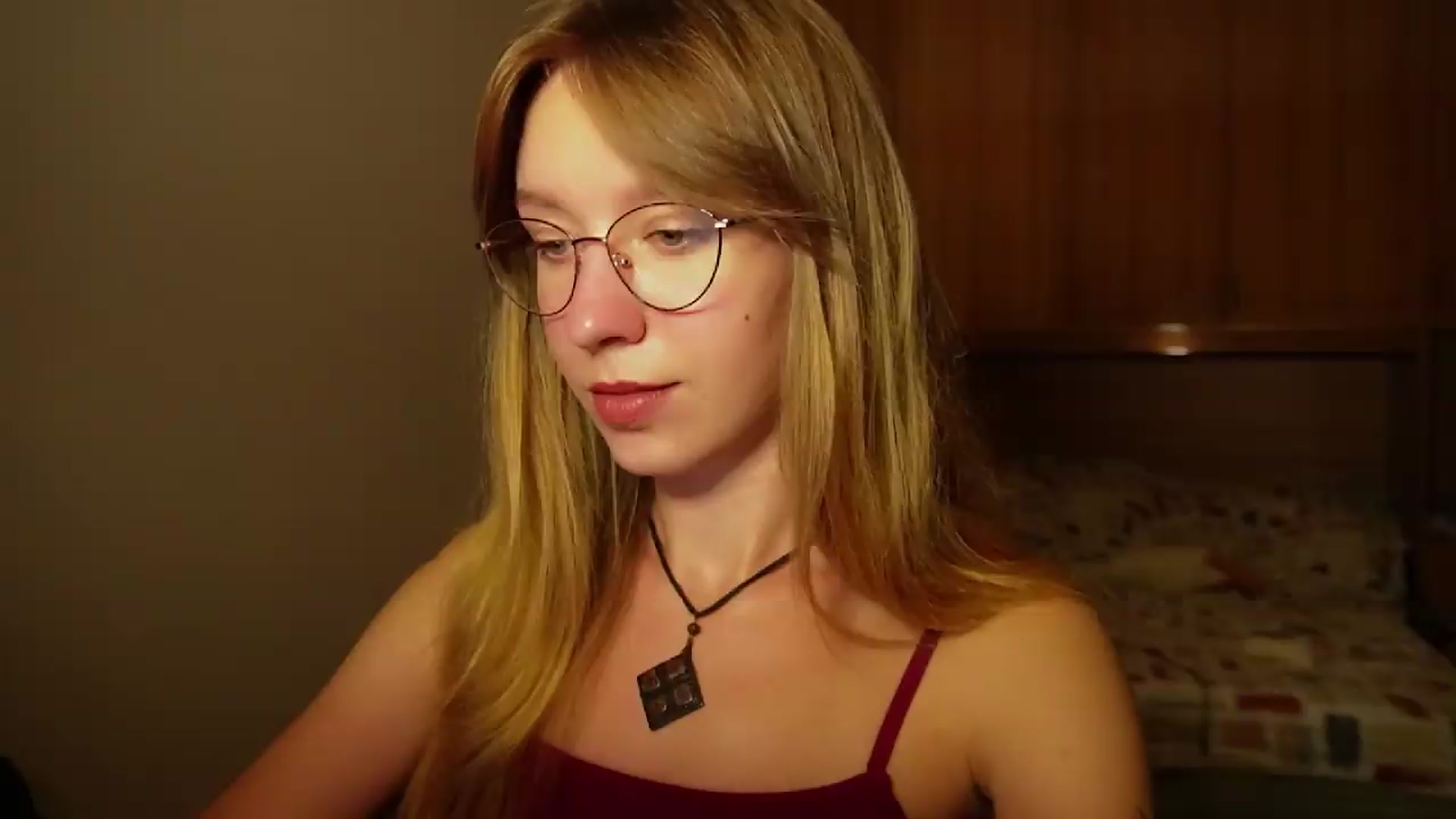 Gallery image thumbnail from Sia_A's myfreecams stream on, 09/06/2026, 24:19 image 4 of 20
