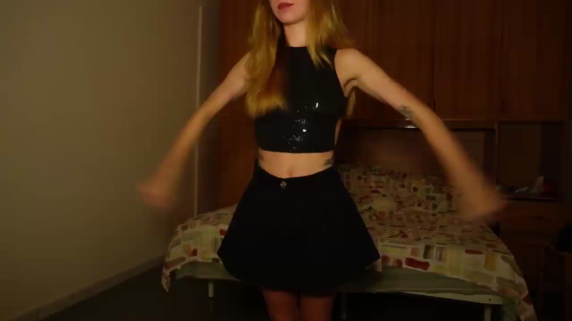 Gallery image thumbnail from Sia_A's myfreecams stream on, 09/10/2026, 24:48 image 1 of 20
