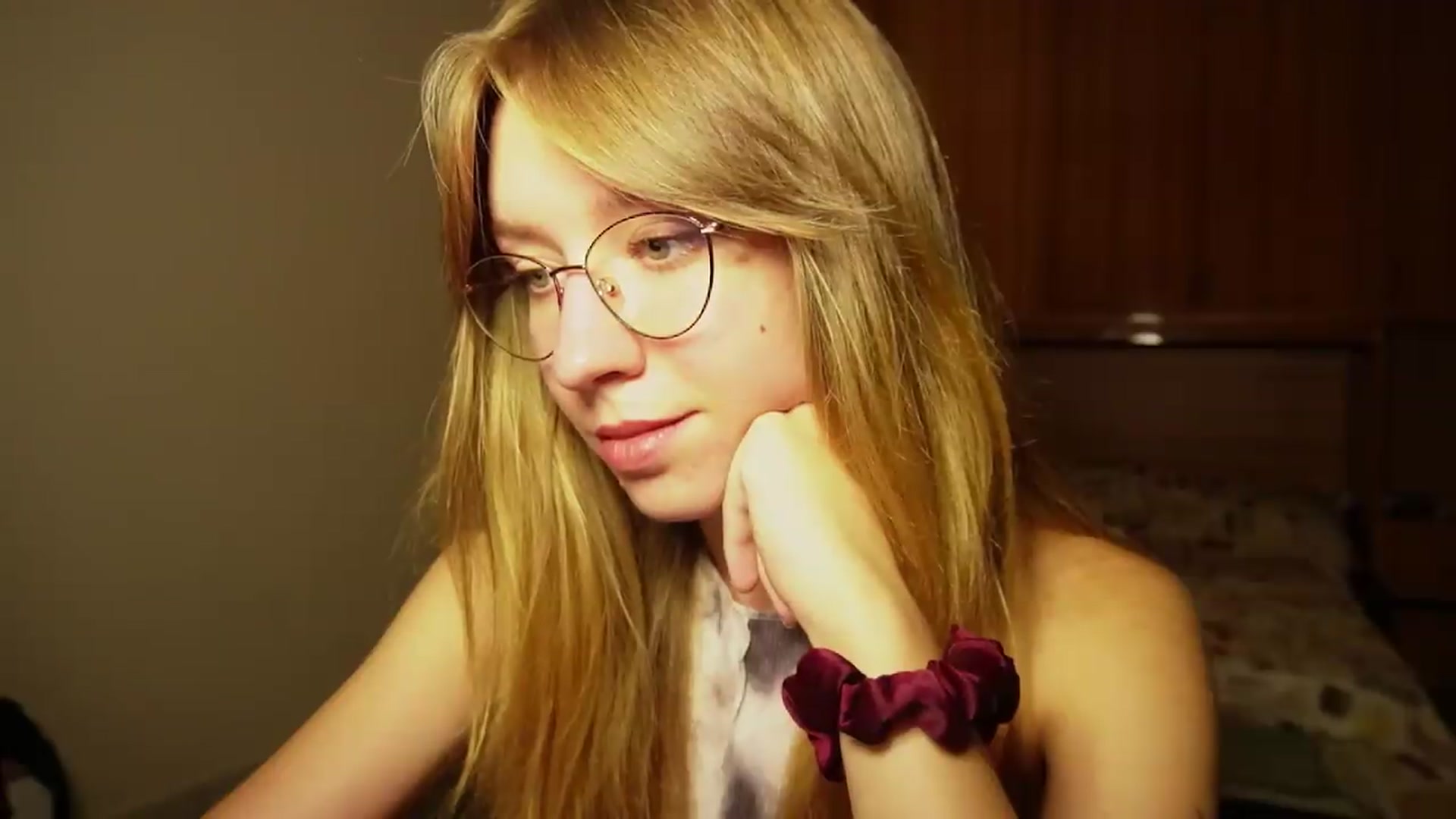 Gallery image thumbnail from Sia_A's myfreecams stream on, 09/10/2026, 23:32 image 16 of 20