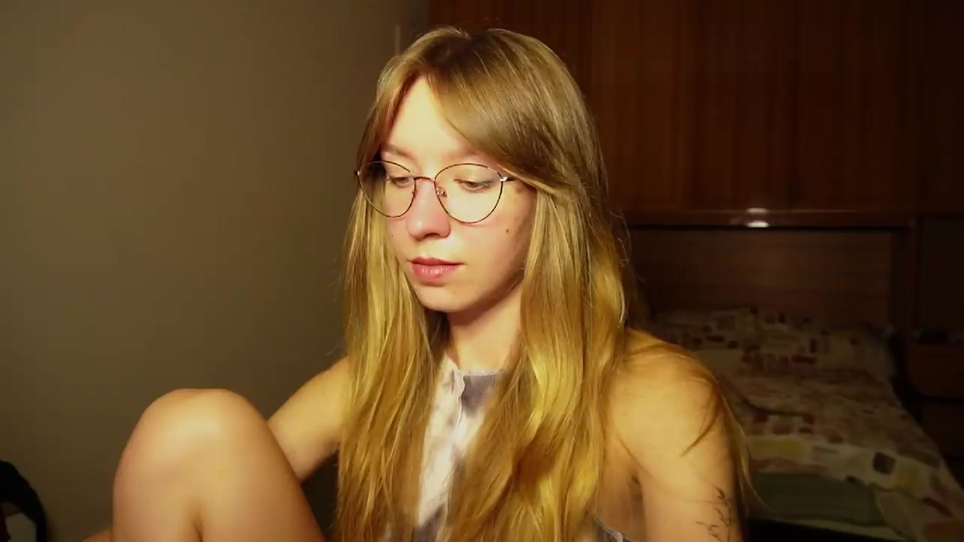 Gallery image thumbnail from Sia_A's myfreecams stream on, 09/10/2026, 23:32 image 11 of 20