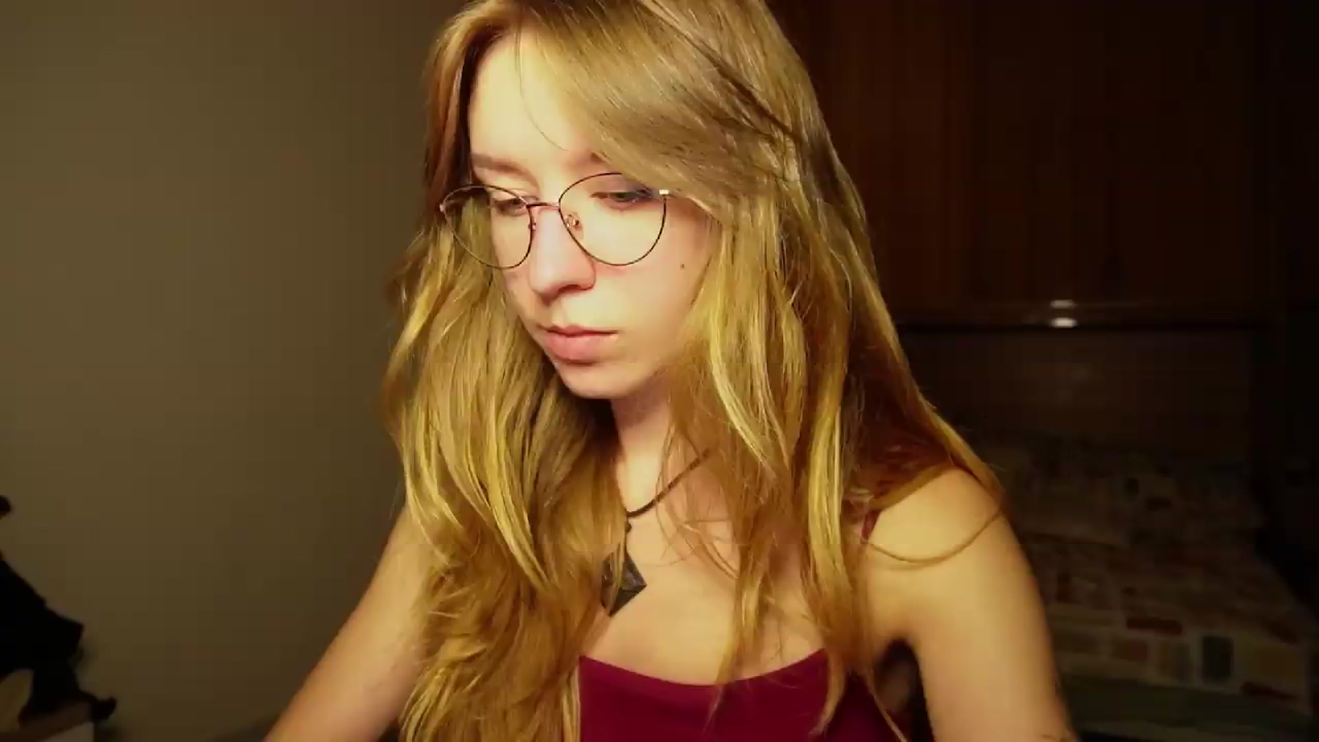 Gallery image thumbnail from Sia_A's myfreecams stream on, 09/15/2026, 24:05 image 1 of 20
