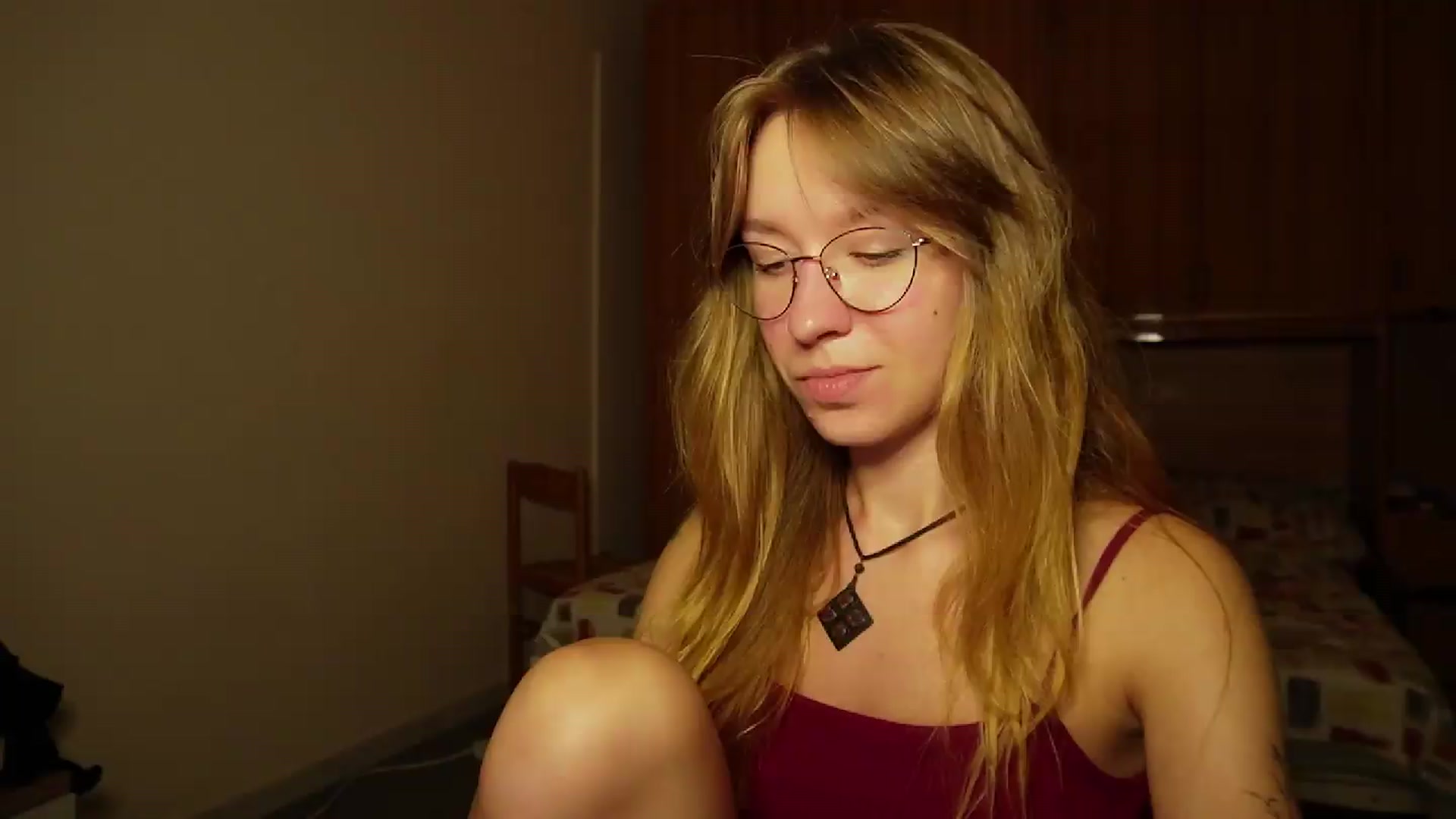 Gallery image thumbnail from Sia_A's myfreecams stream on, 09/15/2026, 24:05 image 16 of 20