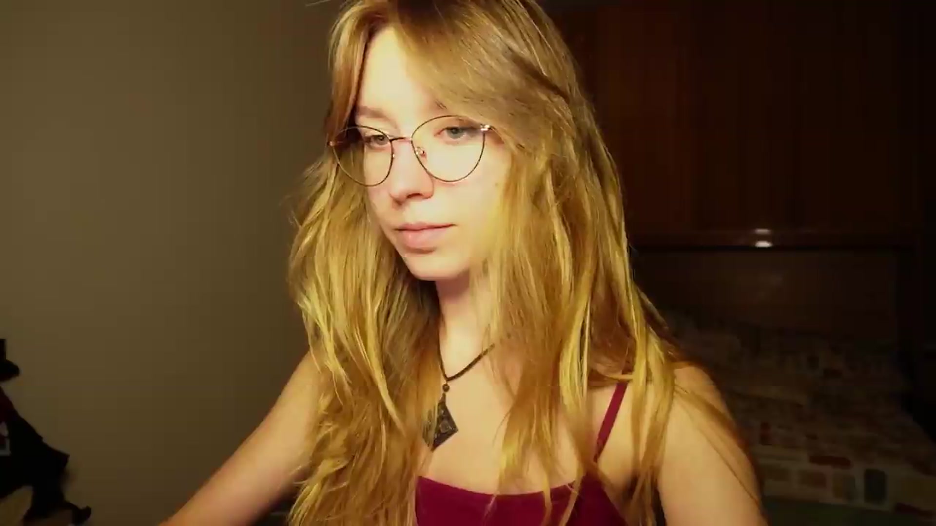 Gallery image thumbnail from Sia_A's myfreecams stream on, 09/15/2026, 24:05 image 3 of 20