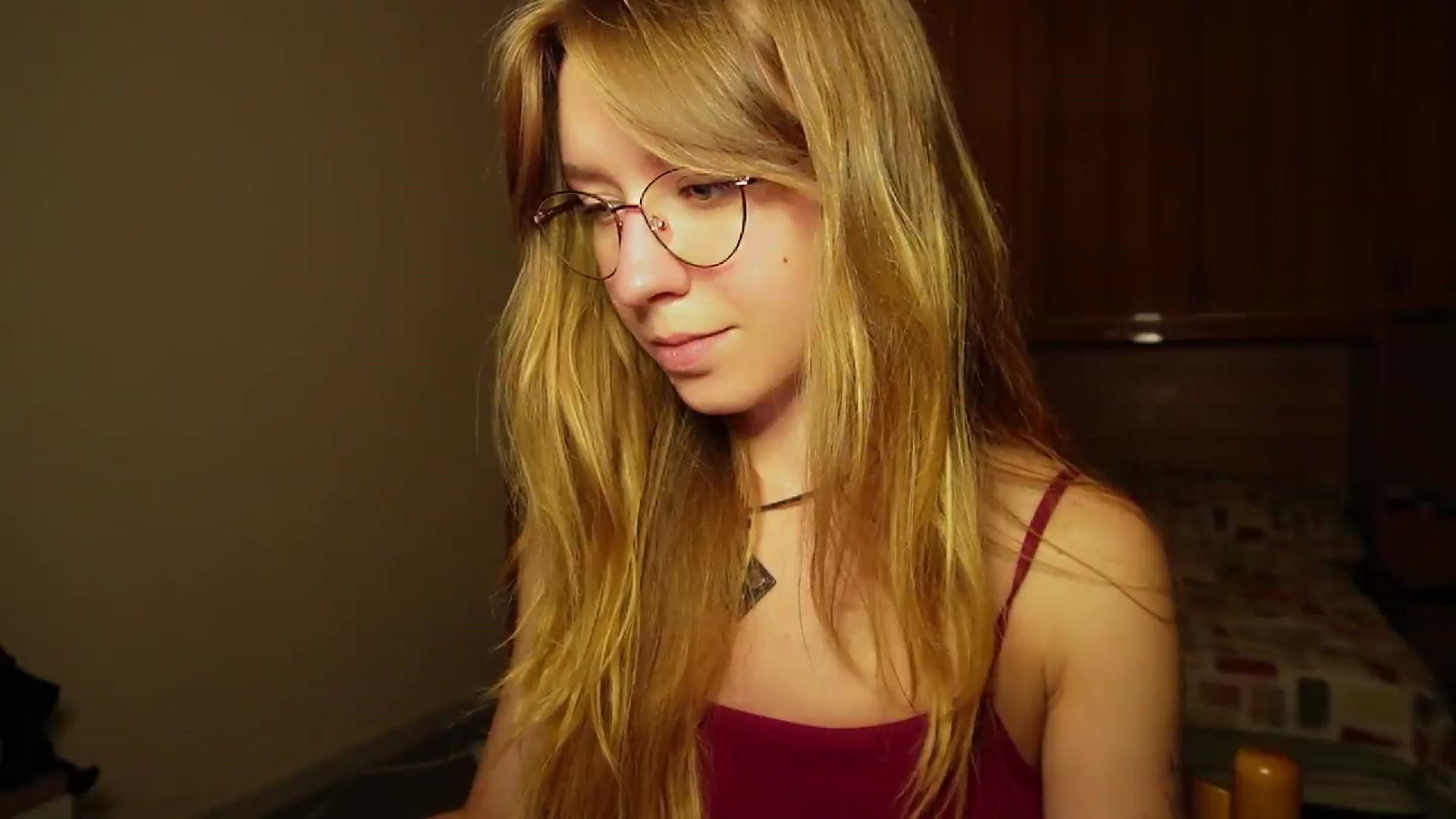 Gallery image thumbnail from Sia_A's myfreecams stream on, 09/15/2026, 24:05 image 14 of 20