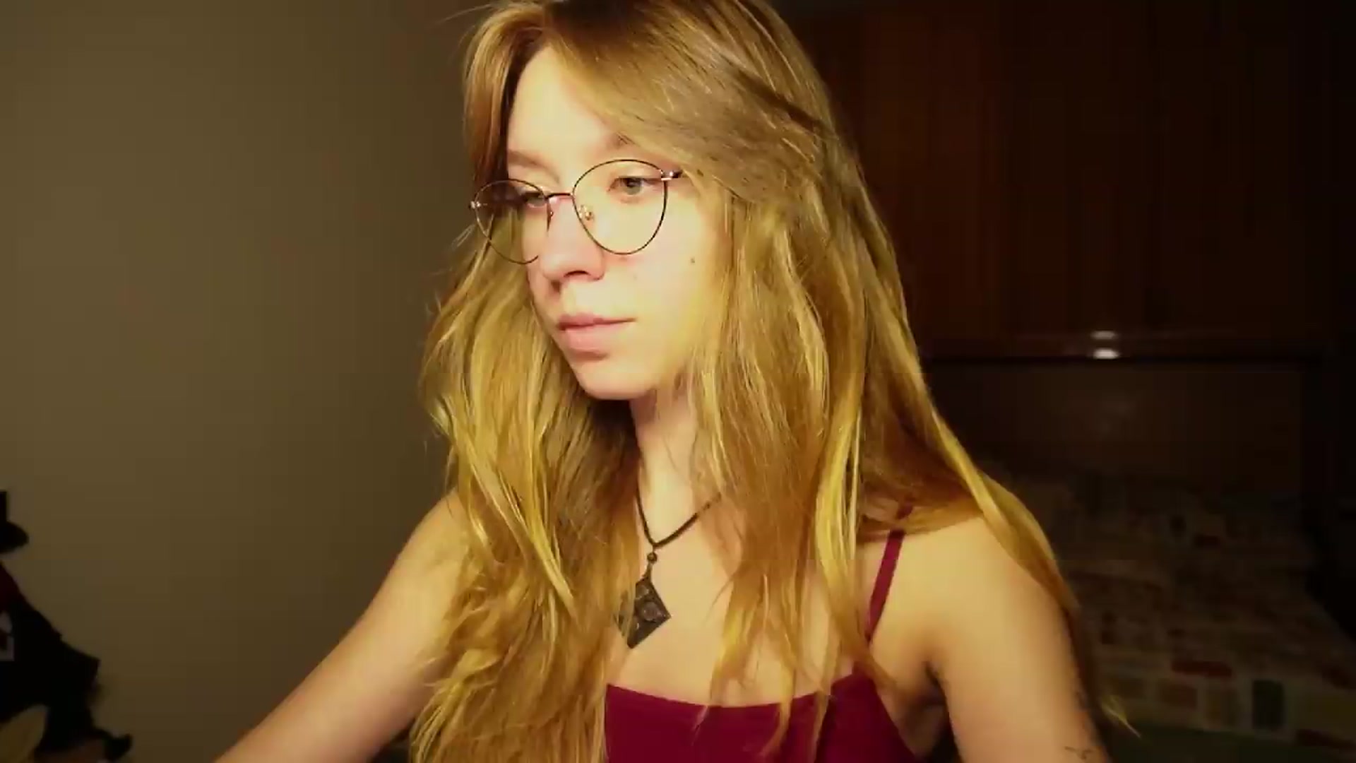 Gallery image thumbnail from Sia_A's myfreecams stream on, 09/15/2026, 24:05 image 2 of 20