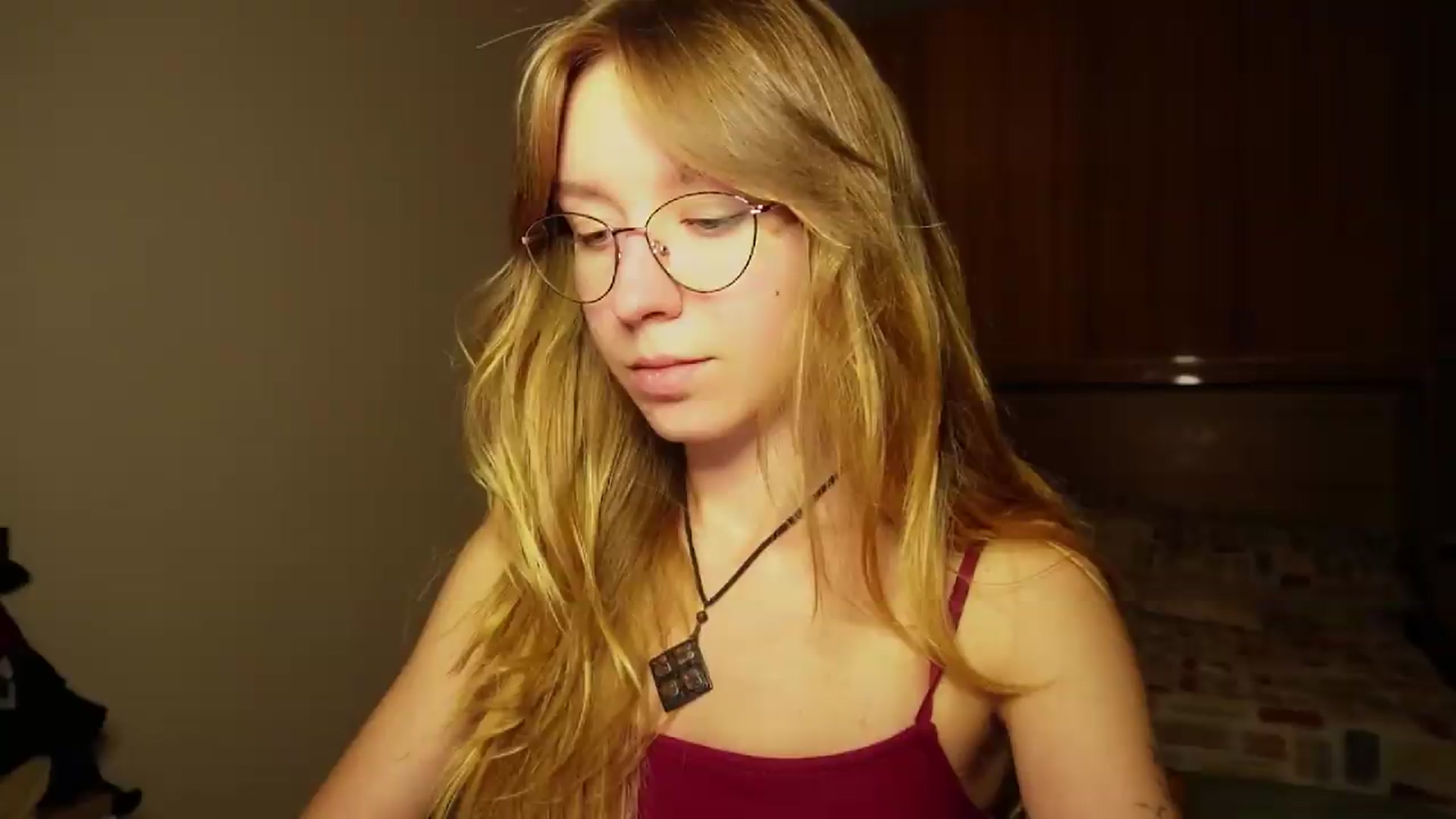 Gallery image thumbnail from Sia_A's myfreecams stream on, 09/15/2026, 24:05 image 4 of 20