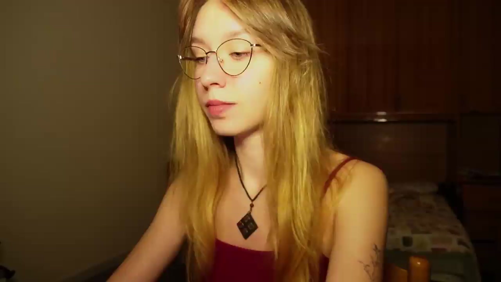 Gallery image thumbnail from Sia_A's myfreecams stream on, 09/15/2026, 22:55 image 15 of 20