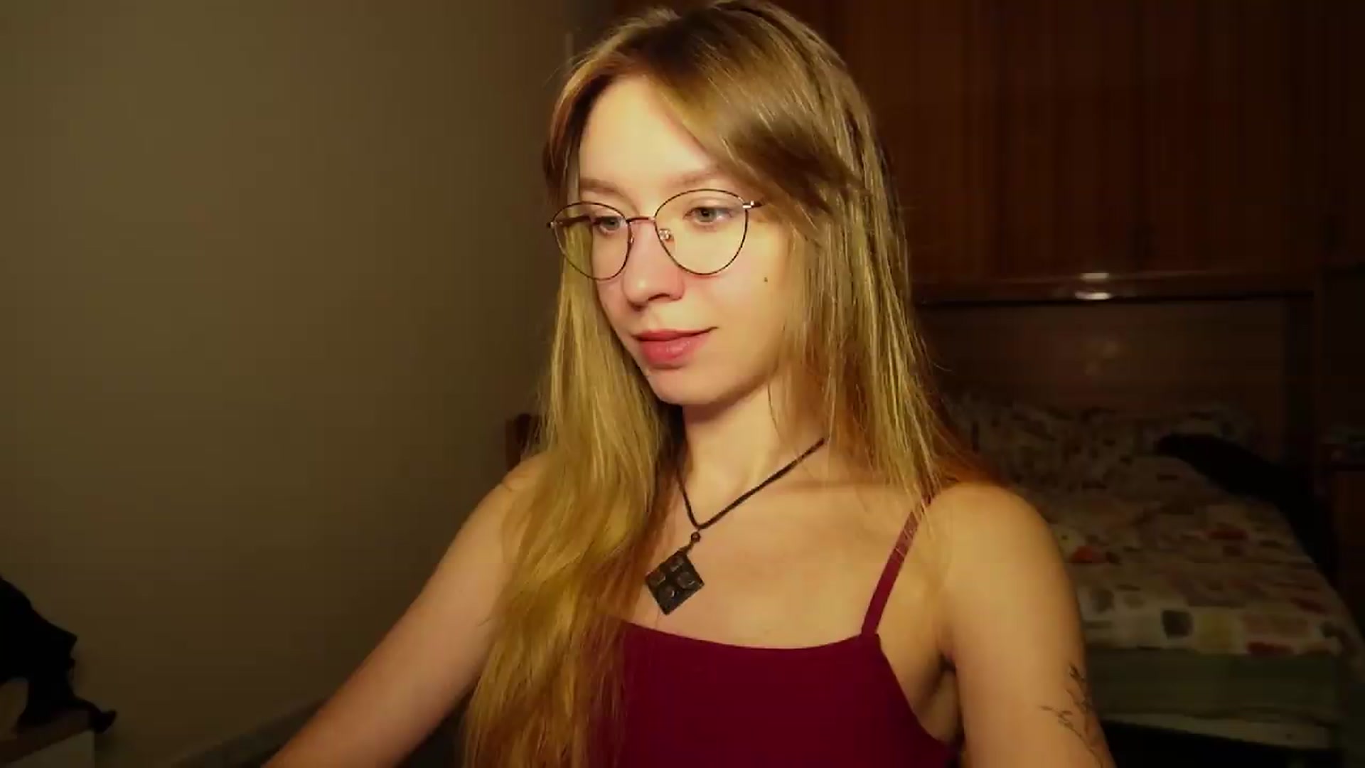 Gallery image thumbnail from Sia_A's myfreecams stream on, 09/15/2026, 22:55 image 3 of 20