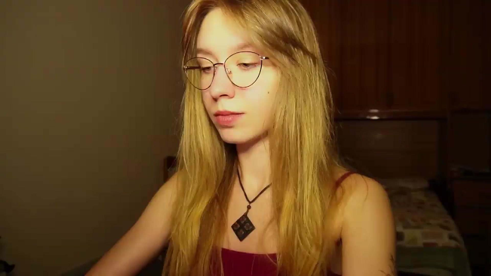 Gallery image thumbnail from Sia_A's myfreecams stream on, 09/15/2026, 22:55 image 17 of 20