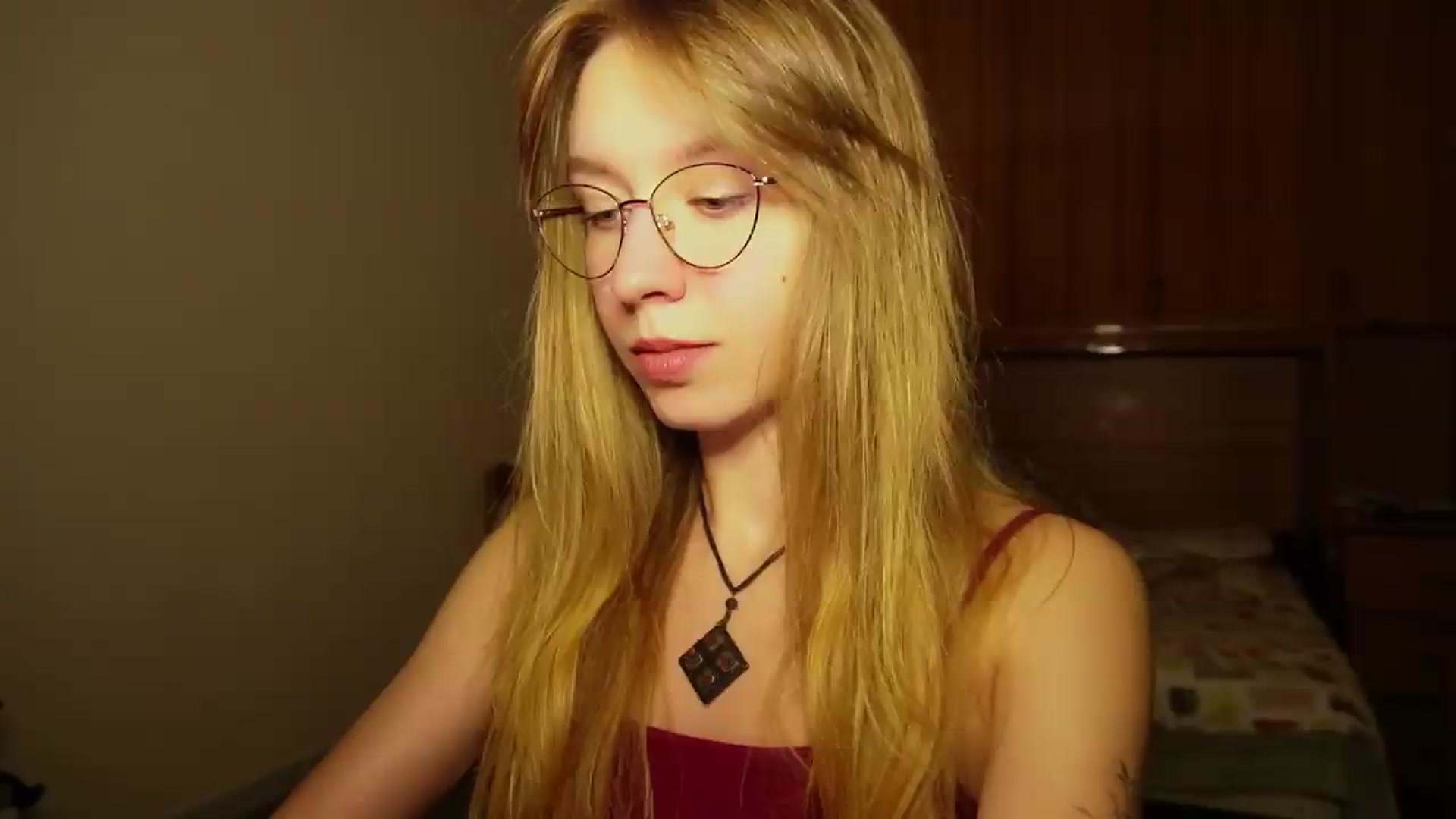 Gallery image thumbnail from Sia_A's myfreecams stream on, 09/15/2026, 22:55 image 16 of 20