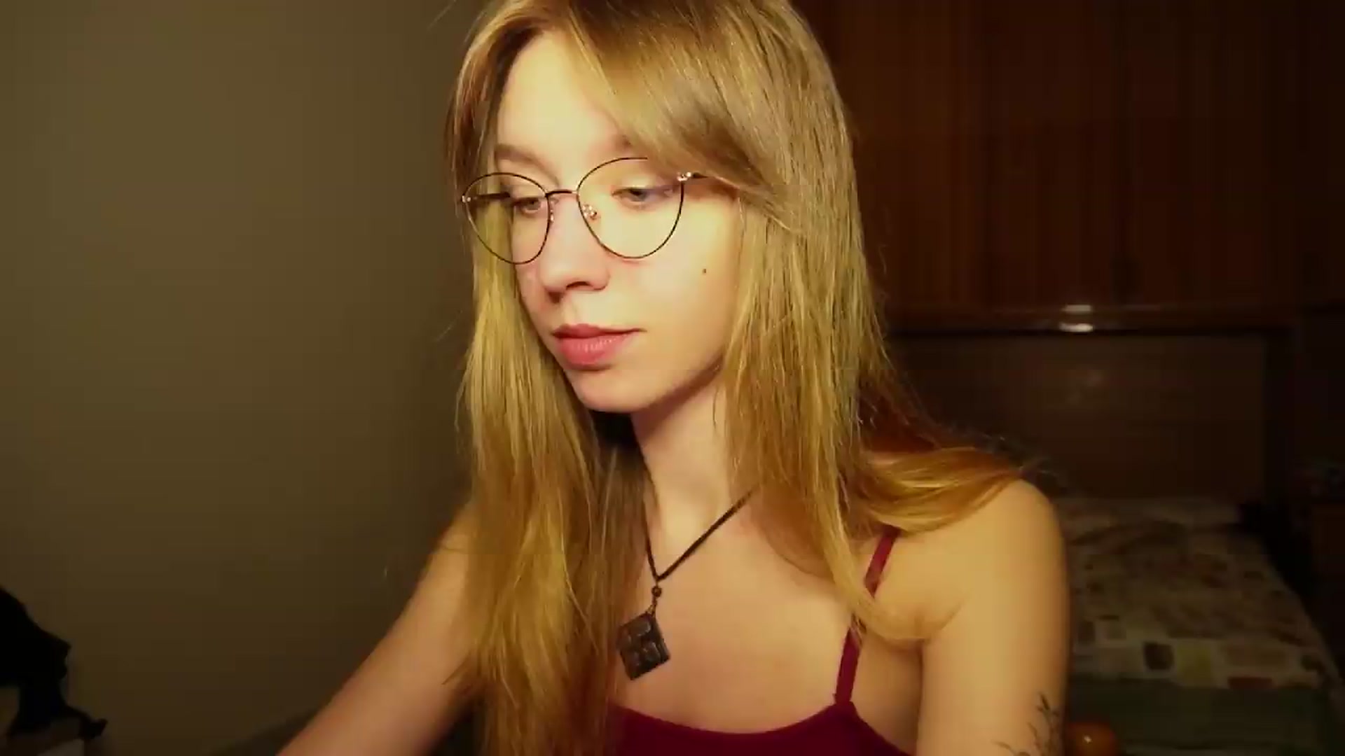 Gallery image thumbnail from Sia_A's myfreecams stream on, 09/15/2026, 22:55 image 8 of 20