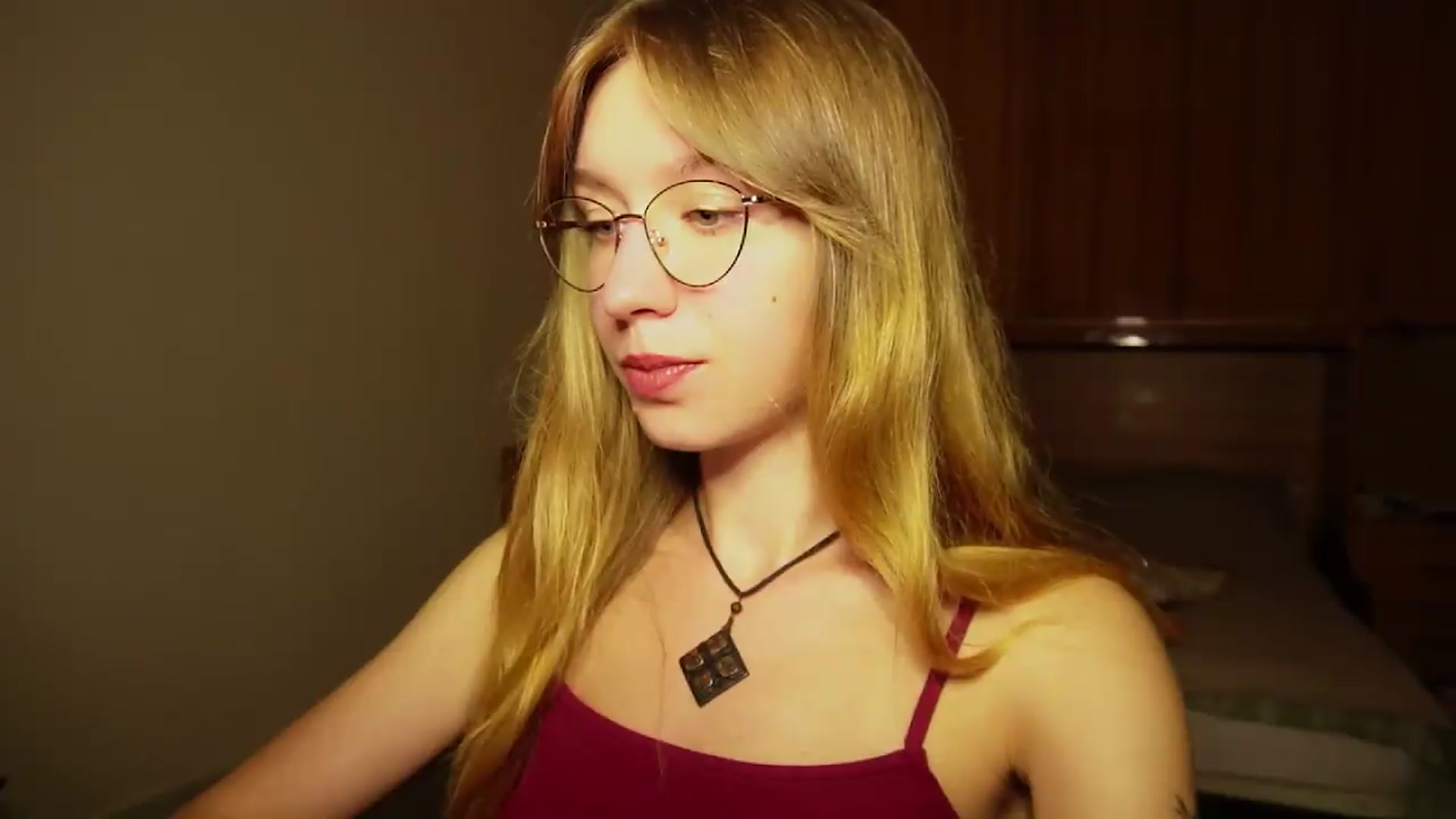 Gallery image thumbnail from Sia_A's myfreecams stream on, 09/18/2026, 24:36 image 9 of 20