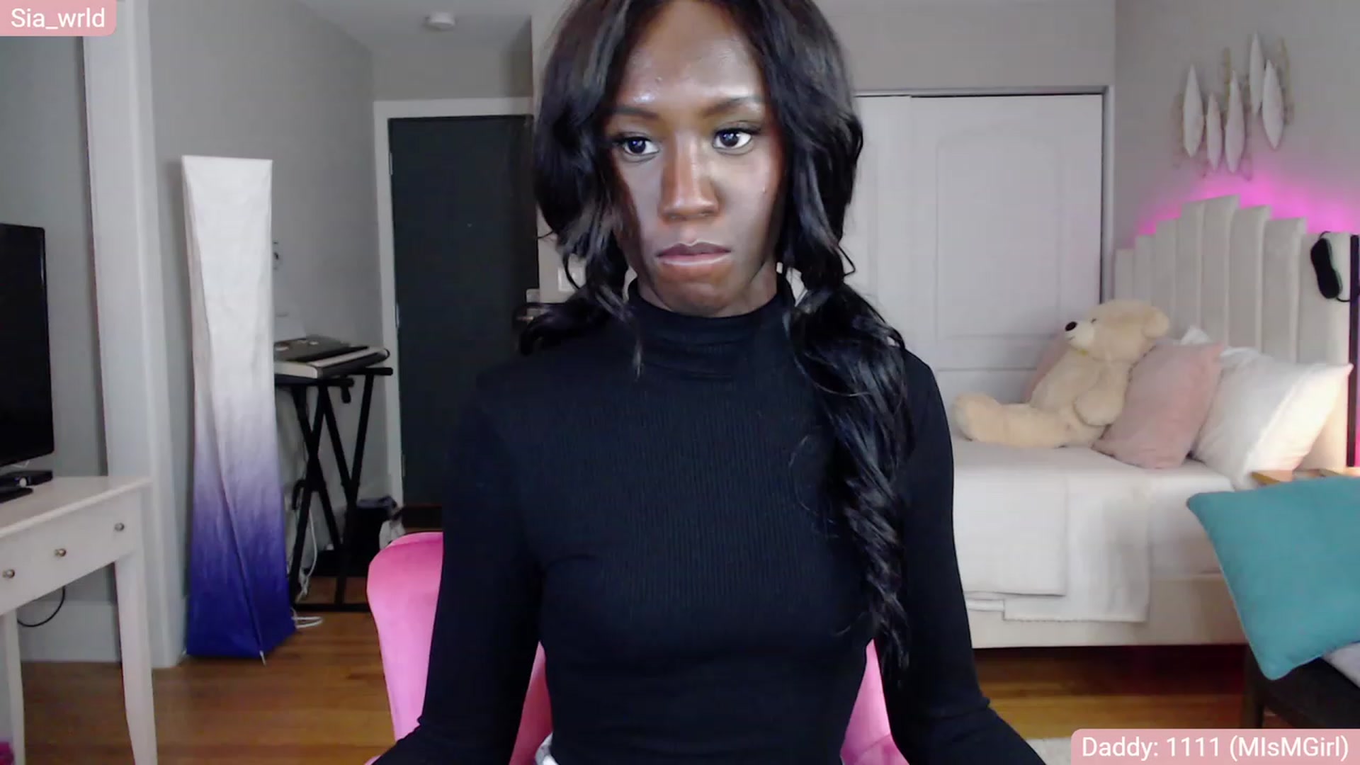 Gallery image thumbnail from Sia_Wrld's myfreecams stream on, 01/01/2023, 24:03 image 19 of 20