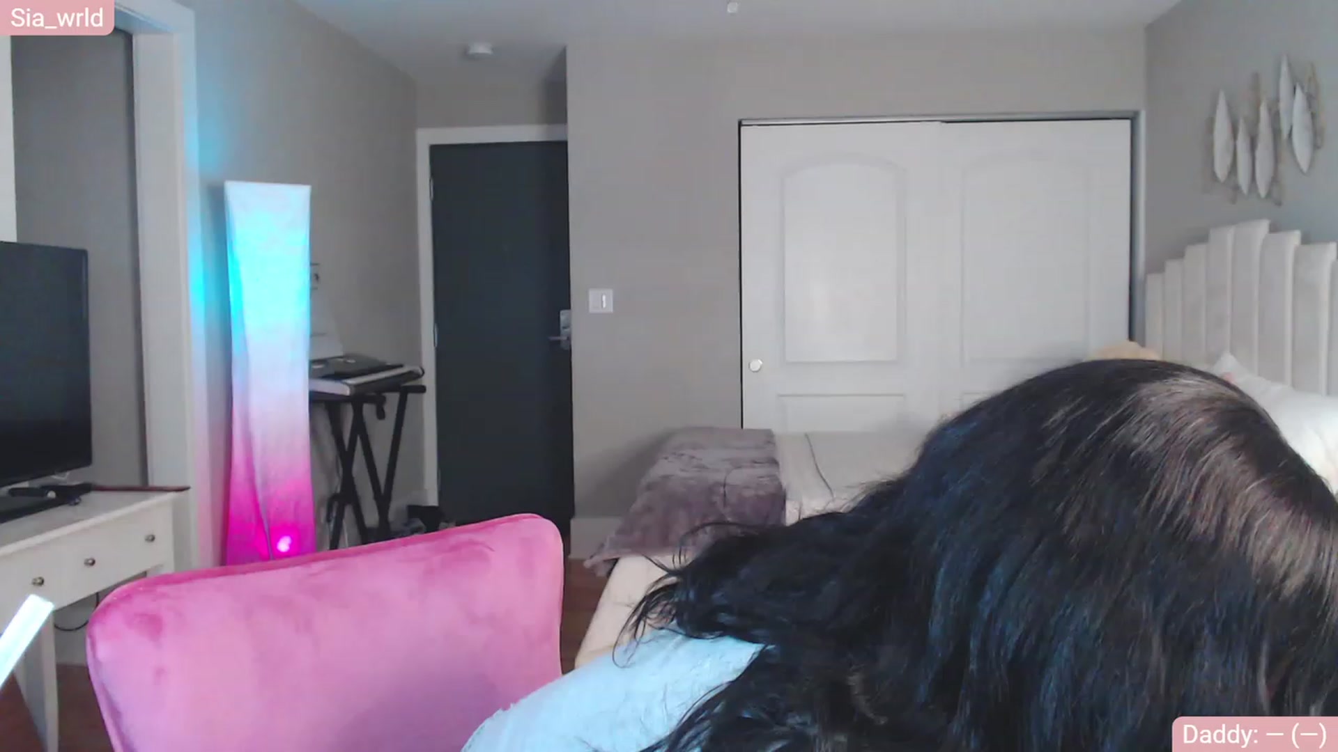 Gallery image thumbnail from Sia_Wrld's myfreecams stream on, 01/03/2023, 22:33 image 2 of 20